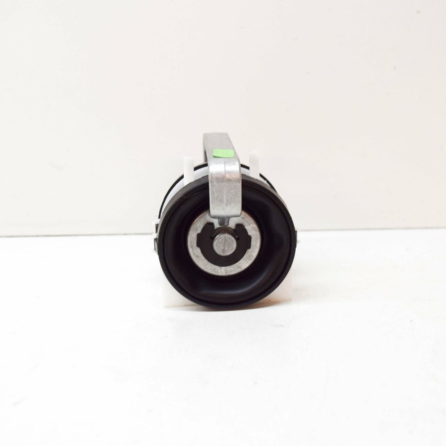 NEW MERCEDES-BENZ SL R107 A/C VACUUM ELEMENT A0008001175 ORIGINAL