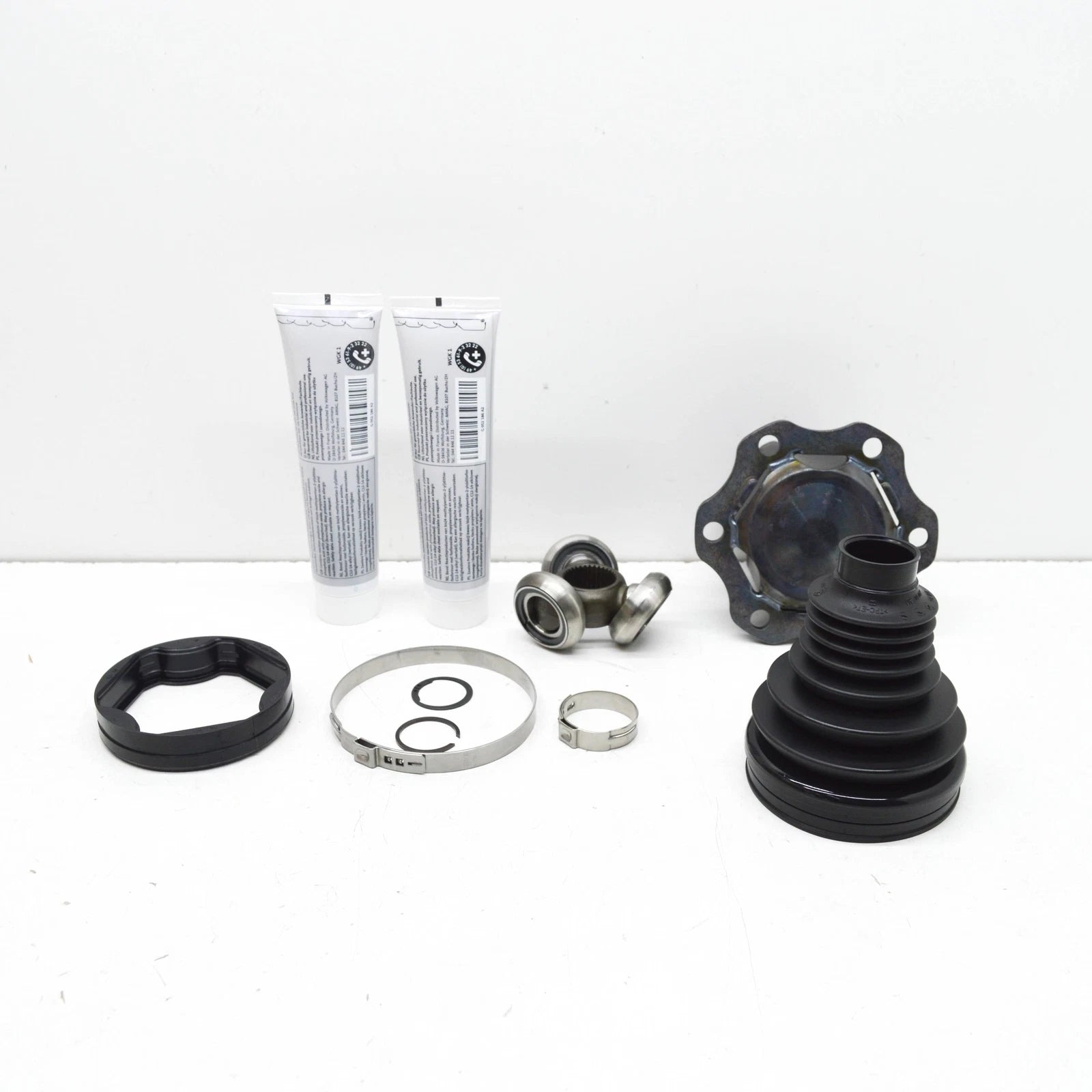 NEW AUDI A4 AVANT B9 FRONT AXLE DRIVESHAFT PROTECTION 8W0498103B ORIGINAL