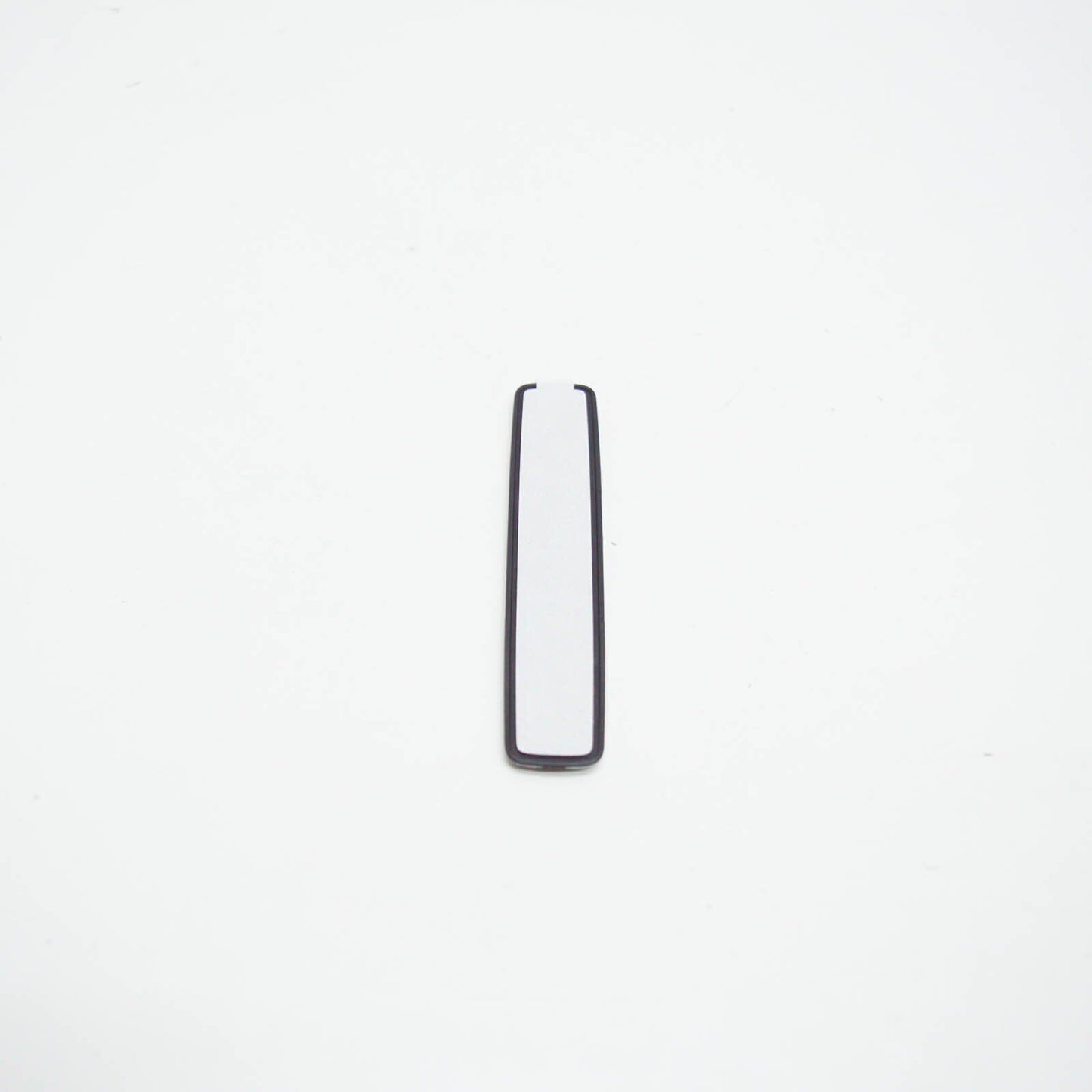 NEW MERCEDES-BENZ E W213 FRONT FENDER SYMBOL PLATE A0008178601 ORIGINAL