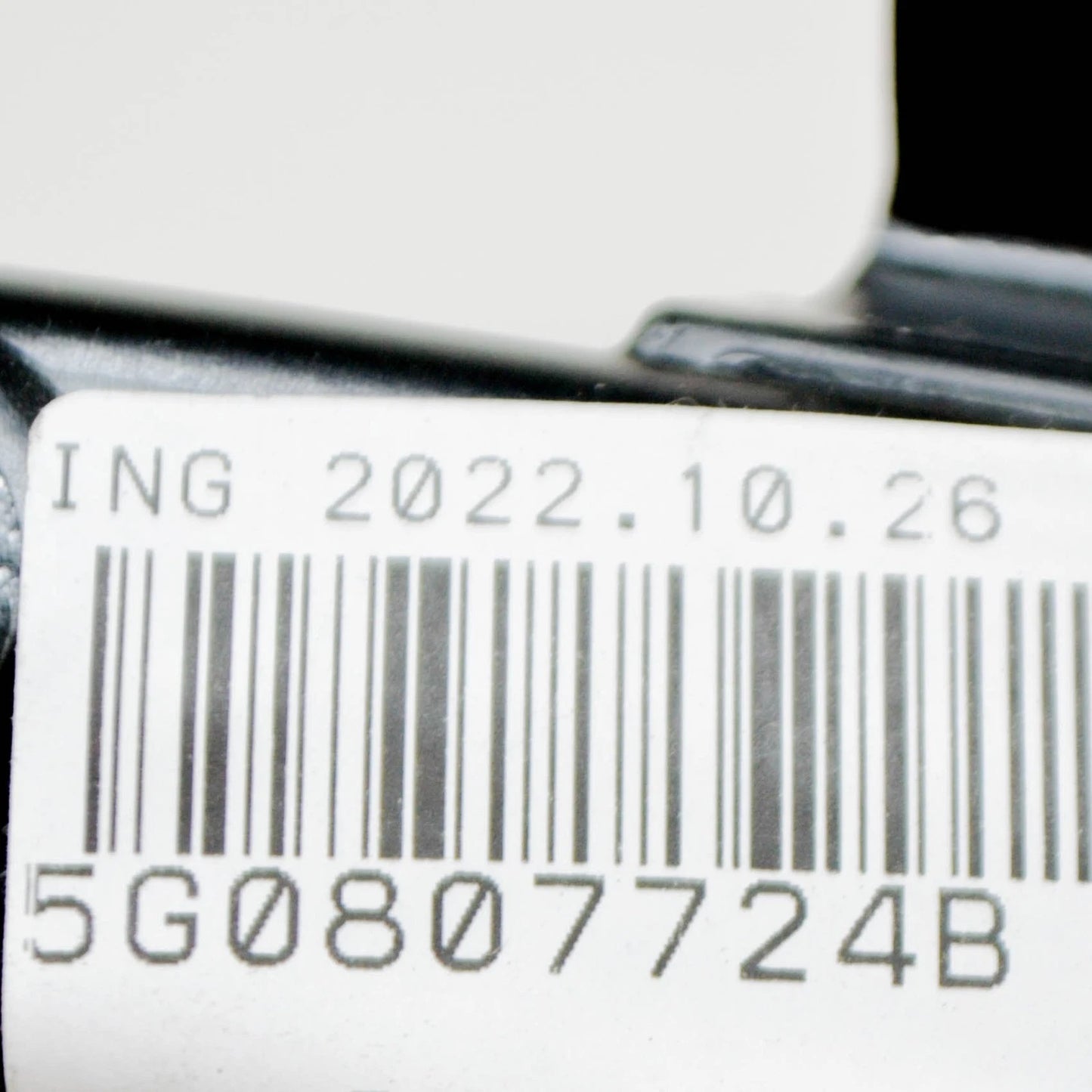 NEW VW GOLF MK7 FRONT RIGHT BUMPER BRACKET 5G0807724B