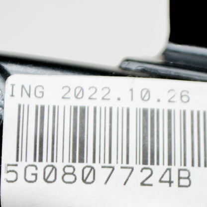 NEW VW GOLF MK7 FRONT RIGHT BUMPER BRACKET 5G0807724B