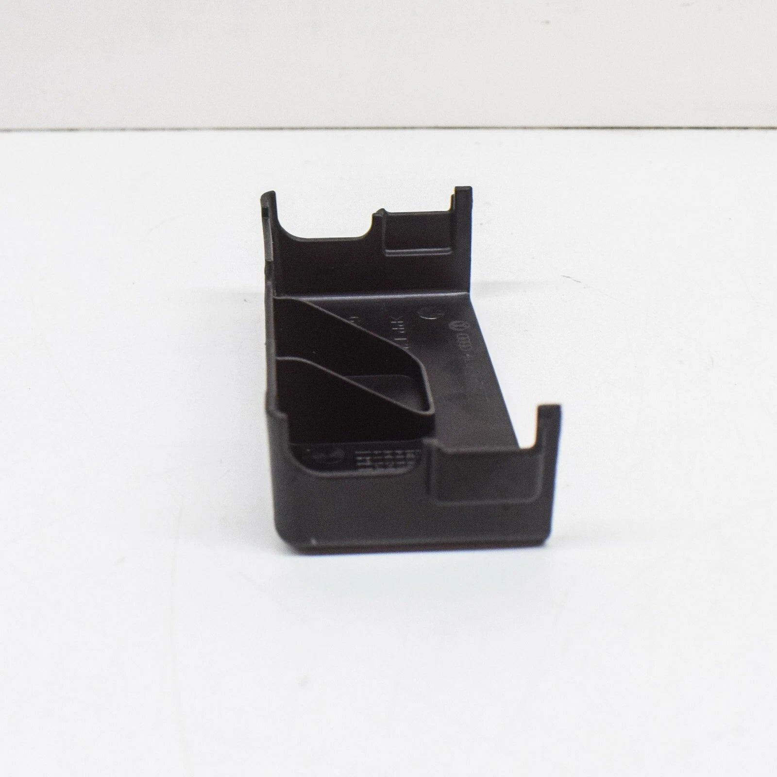 NEW AUDI Q7 4L ENGINE CONTROL MODULE BRACKET 4L0907577 ORIGINAL