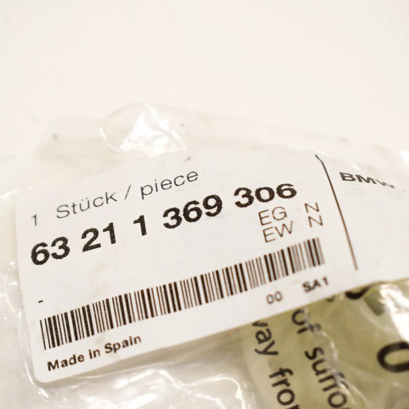 NEW BMW 5 E28 REAR LIGHT BULB SOCKET 63211369306 ORIGINAL