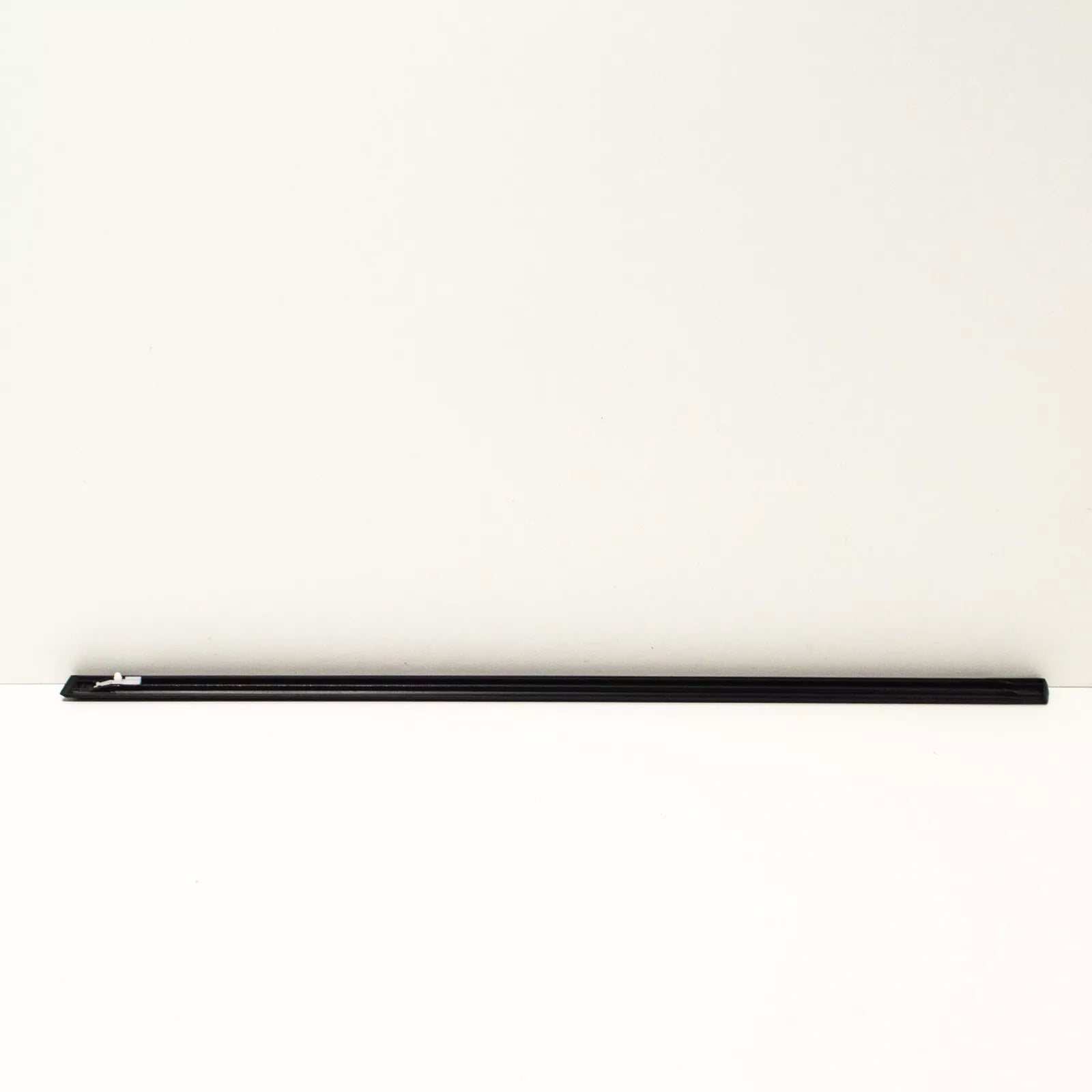 NEW BMW 5 E34 REAR RIGHT DOOR MOULDING 51131934182 1934182 ORIGINAL