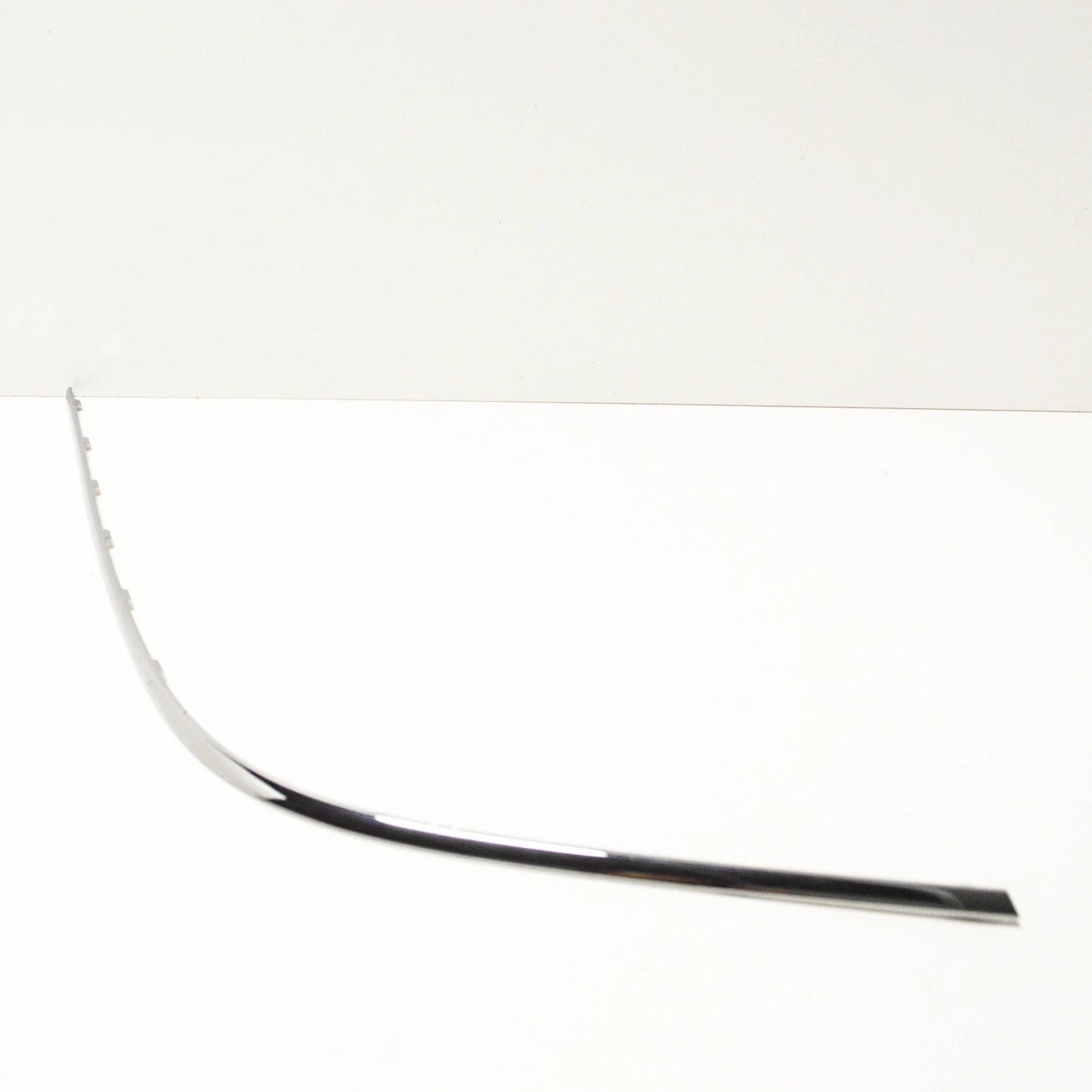 NEW MERCEDES-BENZ C CL203 REAR BUMPER LEFT CHROME MOLDING A2038858921