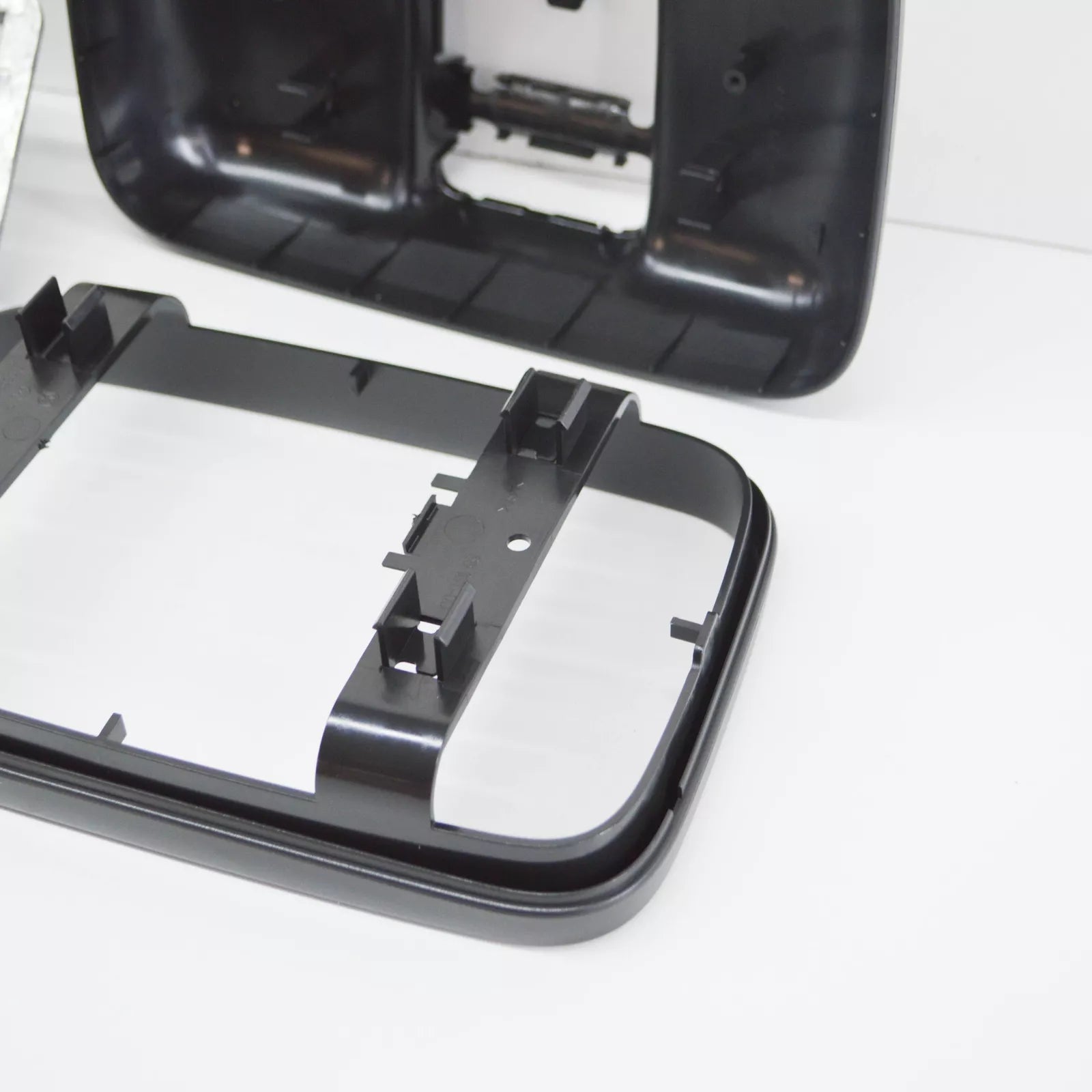 NEW VW TRANSPORTER T5 FRONT DOOR MIRROR HOUSING 7F0857547B