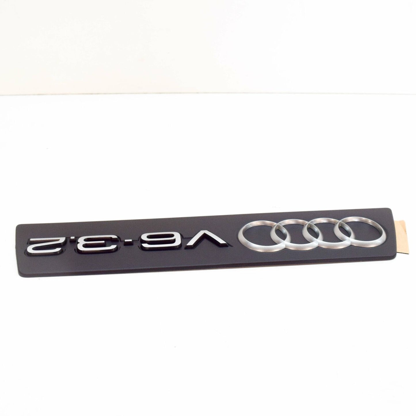 NEW AUDI A3 8P ENGINE INTAKE MANIFOLD COVER 022103925BC ORIGINAL