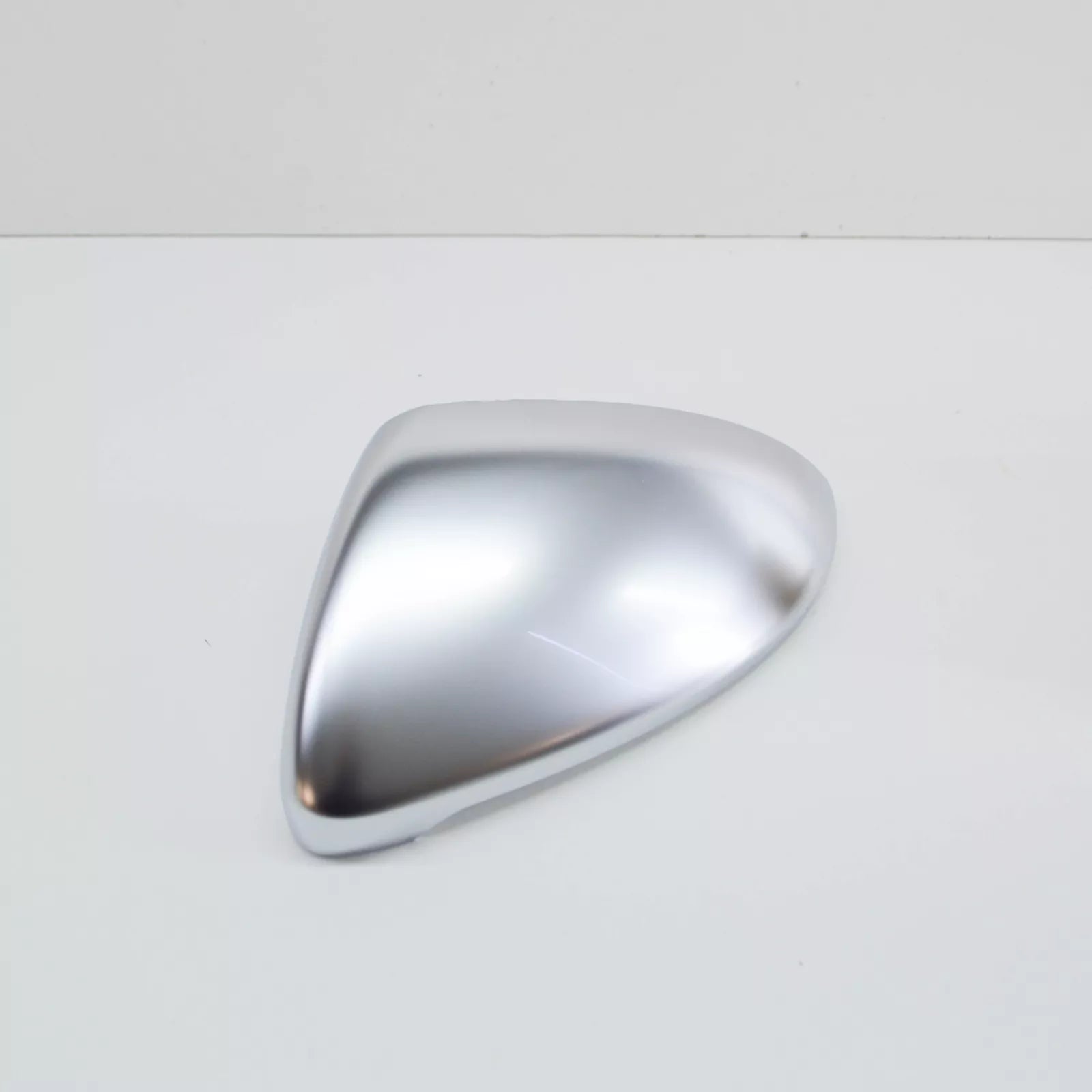 NEW VW GOLF VII 5G MK7 FRONT LEFT DOOR MIRROR COVER 5G0857537G3Q7 ORIGINAL