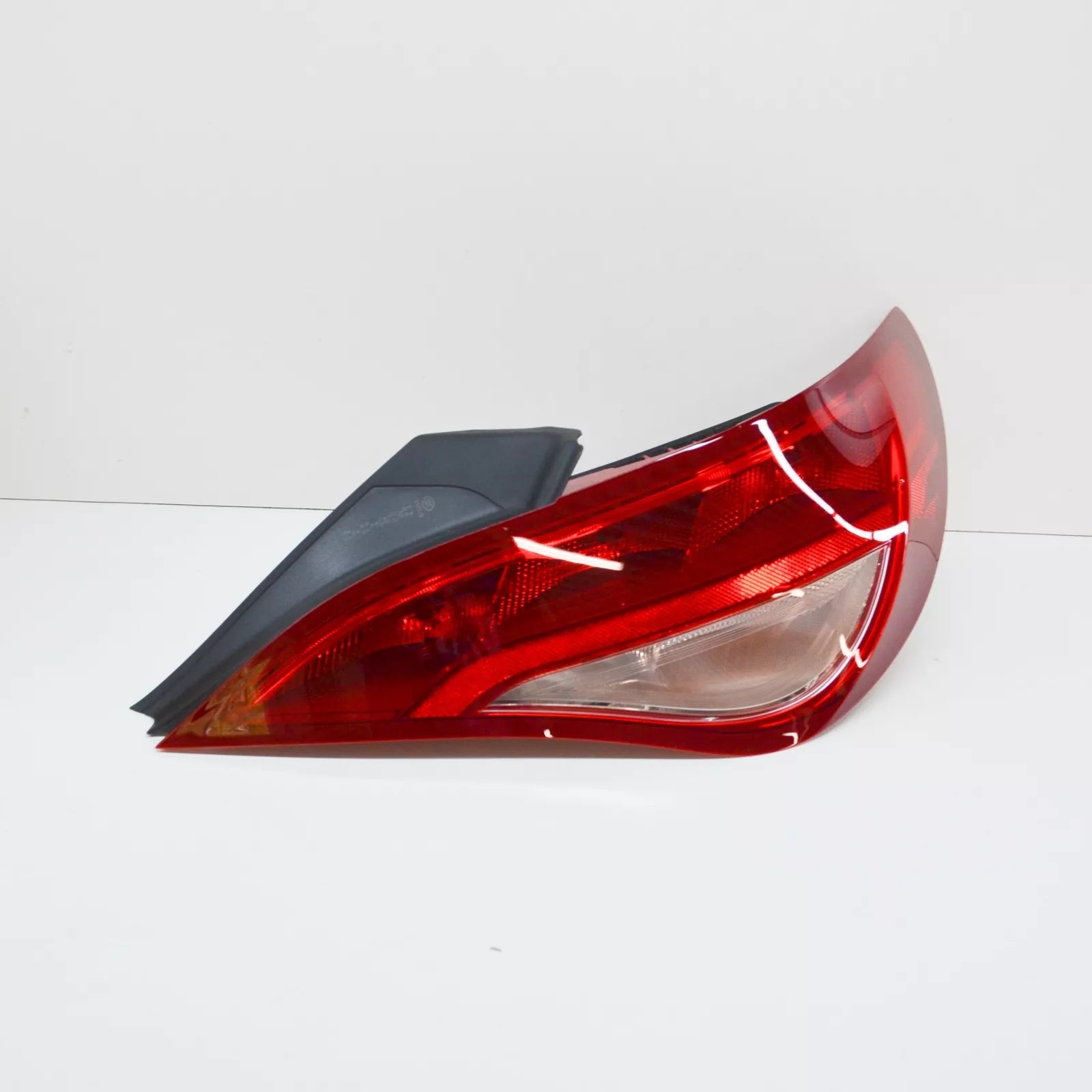 NEW MERCEDES-BENZ CLA COUPE C117 REAR RIGHT TAILLIGHT A1179069800 ORIGINAL