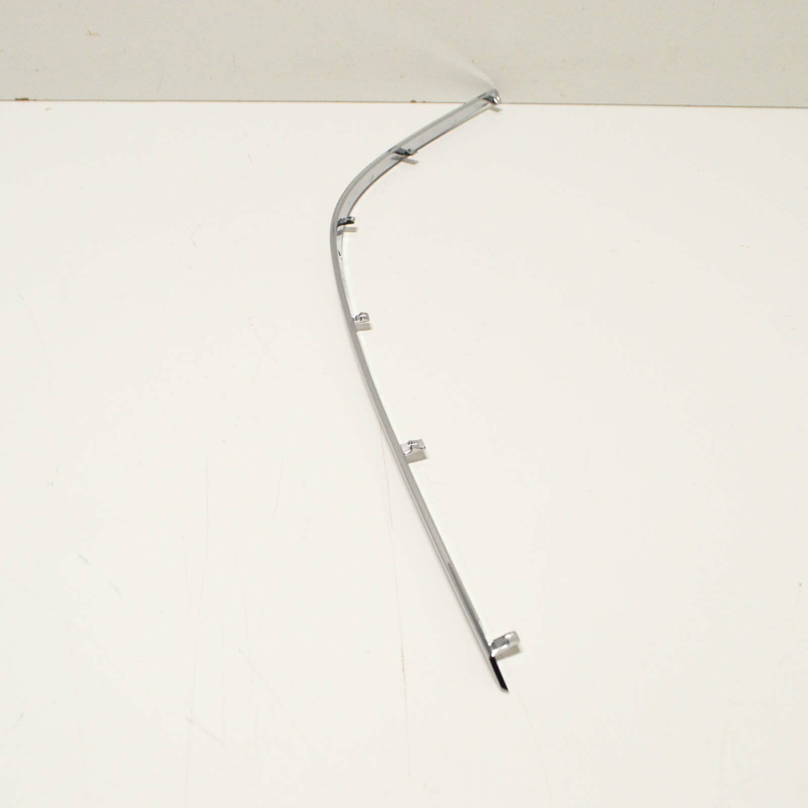 NEW MERCEDES BENZ E C207 FRONT LEFT BUMPER BOTTOM MOULDING TRIM A2078851921