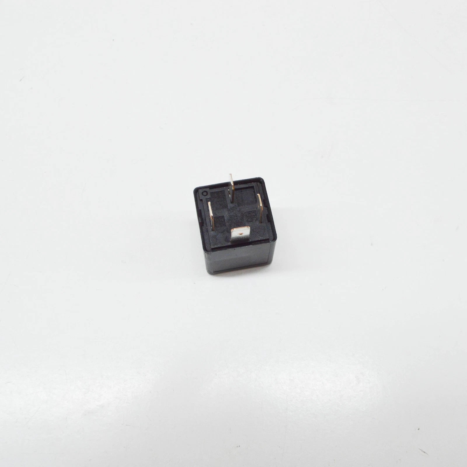 NEW VW FOX 5Z RADIATOR FAN RELAY 377937503A ORIGINAL