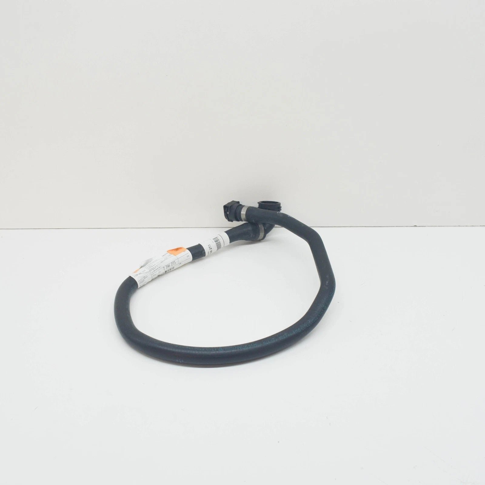 NEW BMW 5 E60 RADIATOR COOLANT HOSE 17127796273 7796273 ORIGINAL