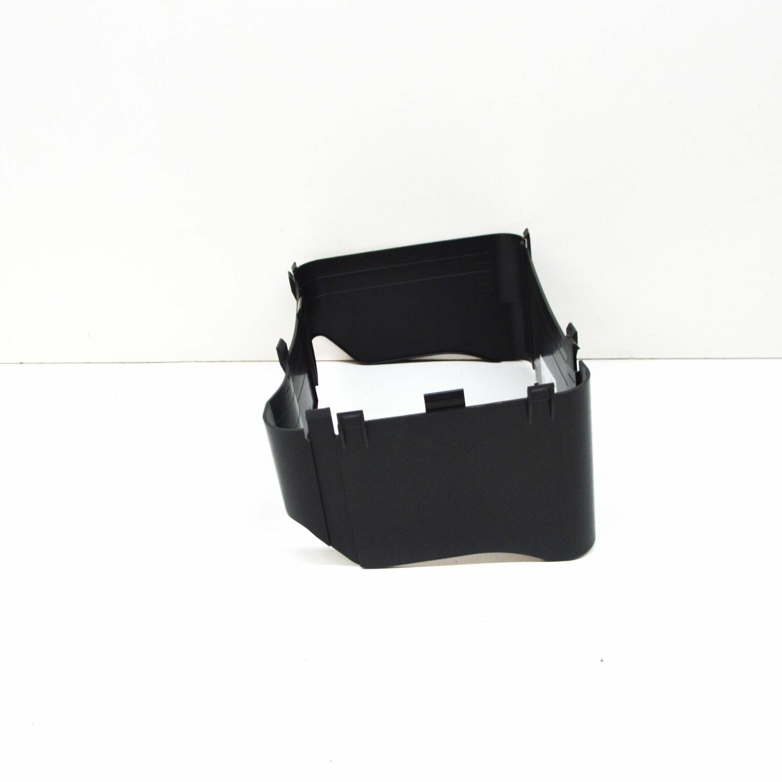 NEW AUDI A3 SPORTBACK 8V BATTERY BOX STONE GUARD 5Q0853931A ORIGINAL