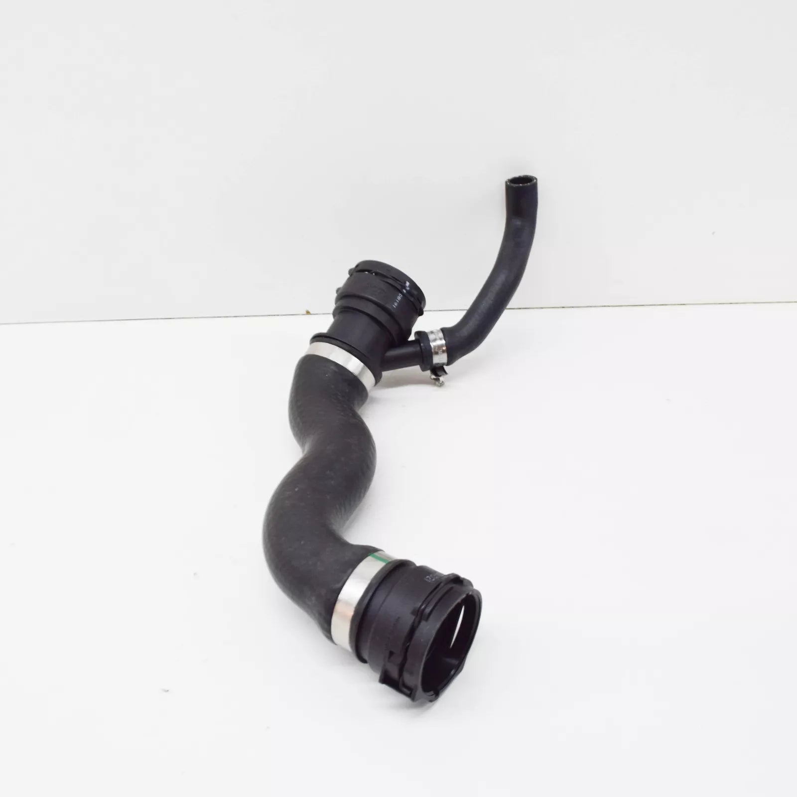 NEW BMW 3 E46 COOLING SYSTEM WATER HOSE 11537787174 7787174 ORIGINAL
