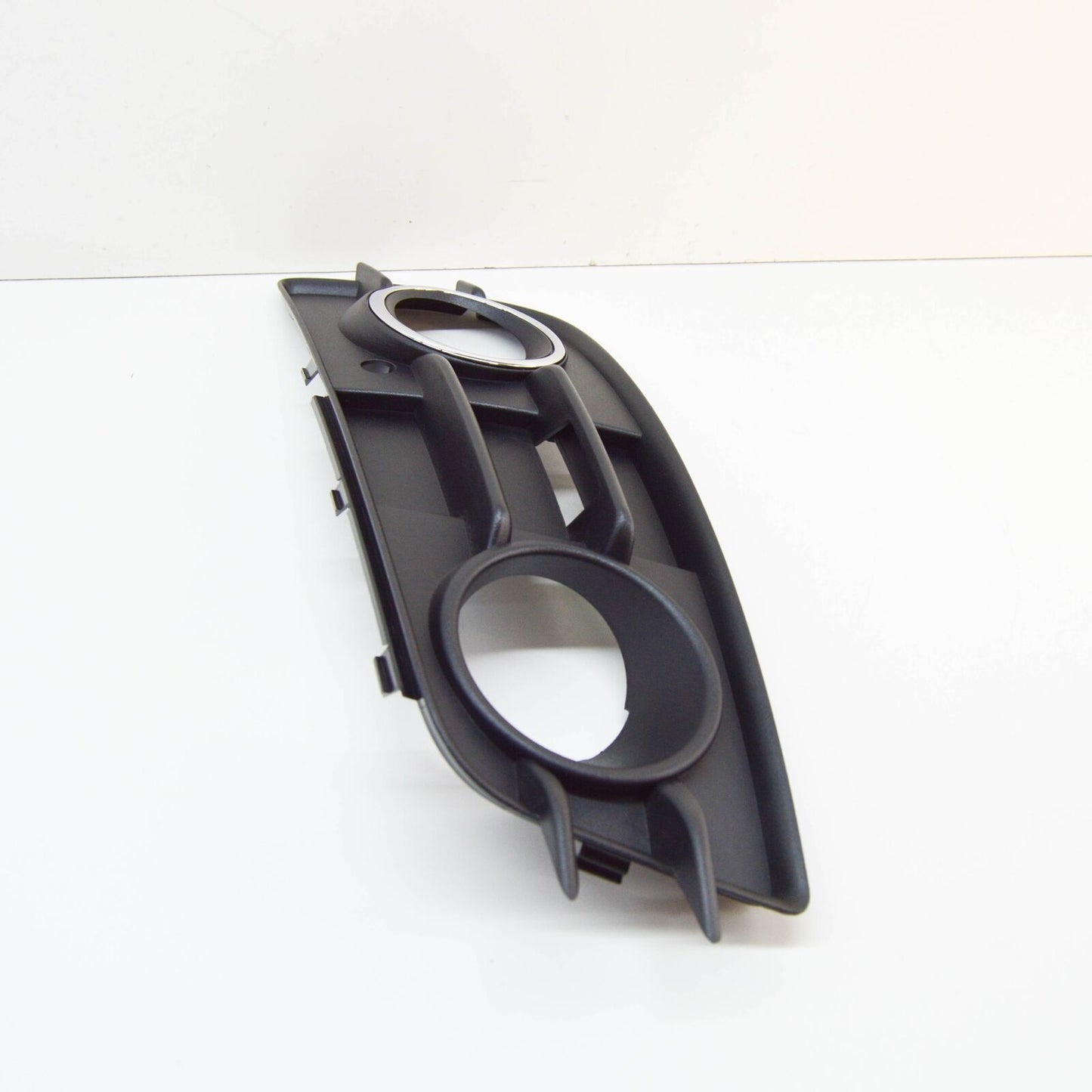 NEW AUDI A4 B8 FRONT BUMPER RIGHT GRILLE 8K0807682E01C ORIGINAL