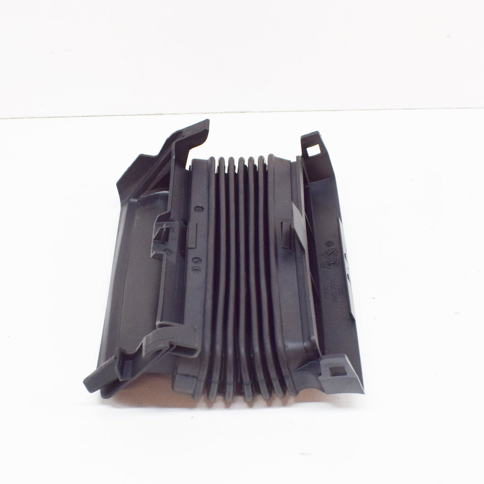 NEW MERCEDES-BENZ E-CLASS CONVERTIBLE A207 AIR DUCT A2075050161 ORIGINAL