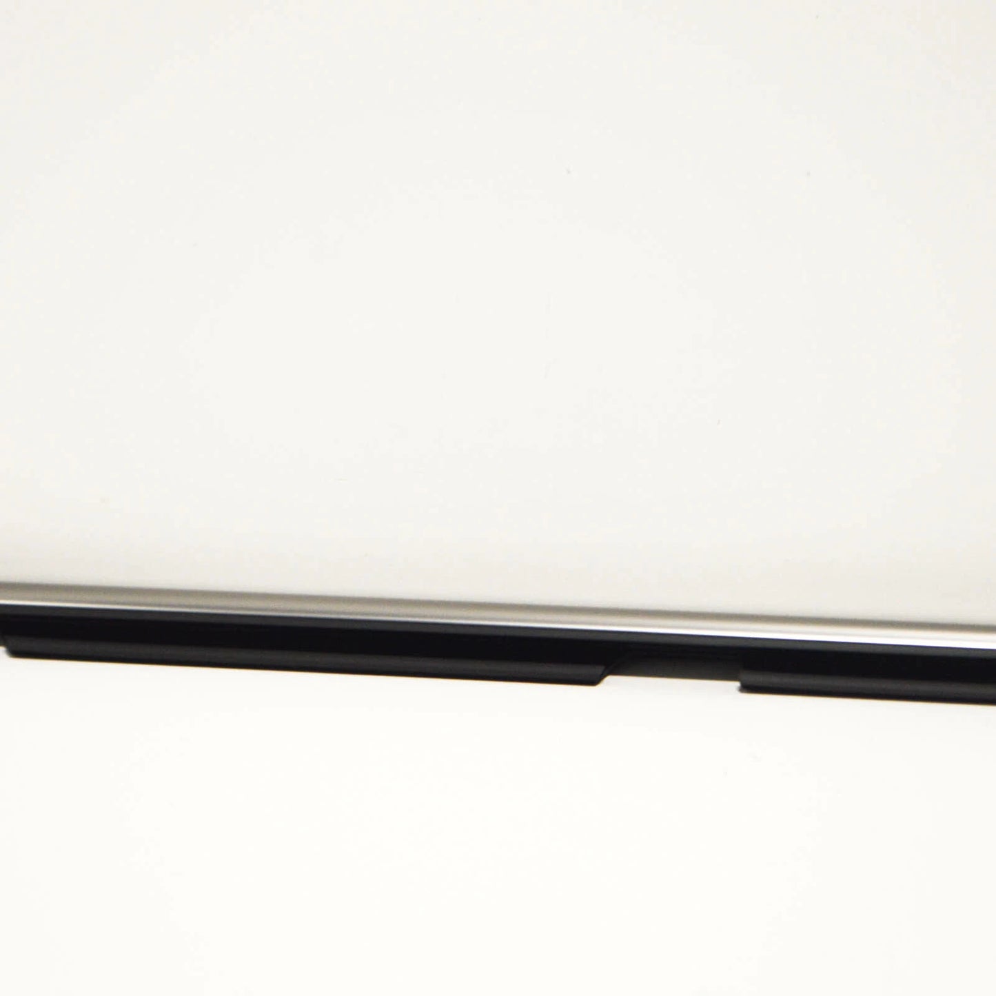 NEW BMW X6 F16 REAR LEFT DOOR EXTERIOR WEATHERSTRIP TRIM 51357377901 ORIGINAL