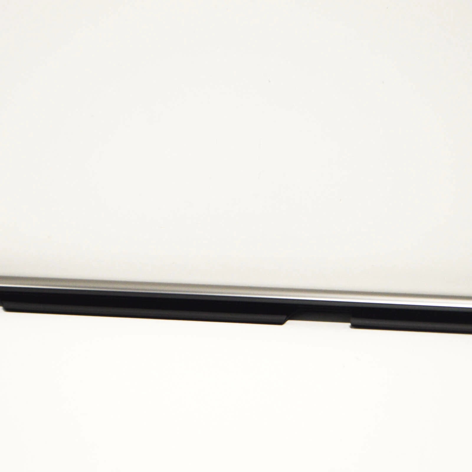 NEW BMW X6 F16 REAR LEFT DOOR EXTERIOR WEATHERSTRIP TRIM 51357377901 ORIGINAL