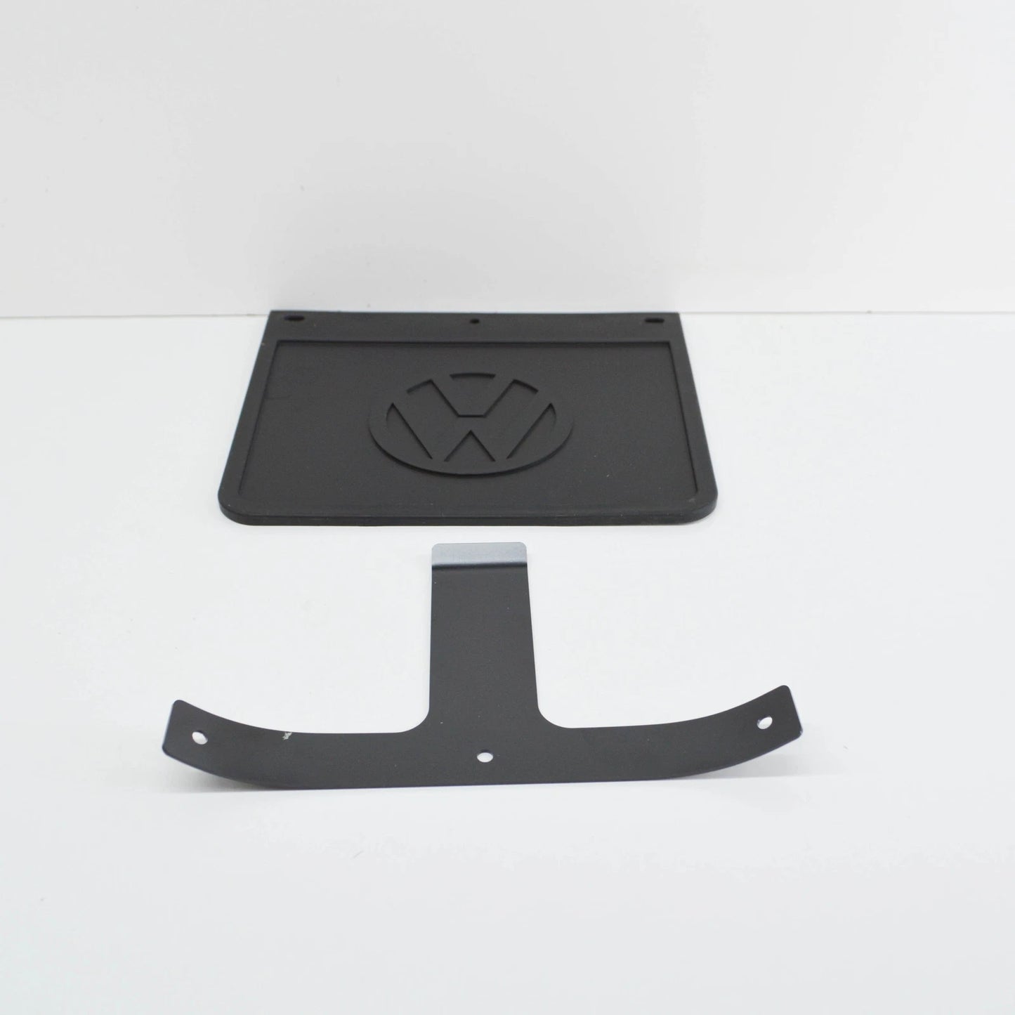 NEW VOLKSWAGEN TRANSPORTER T5 REAR LEFT MUD FLAP W/ BRACKET 7J0898811 ORIGINAL