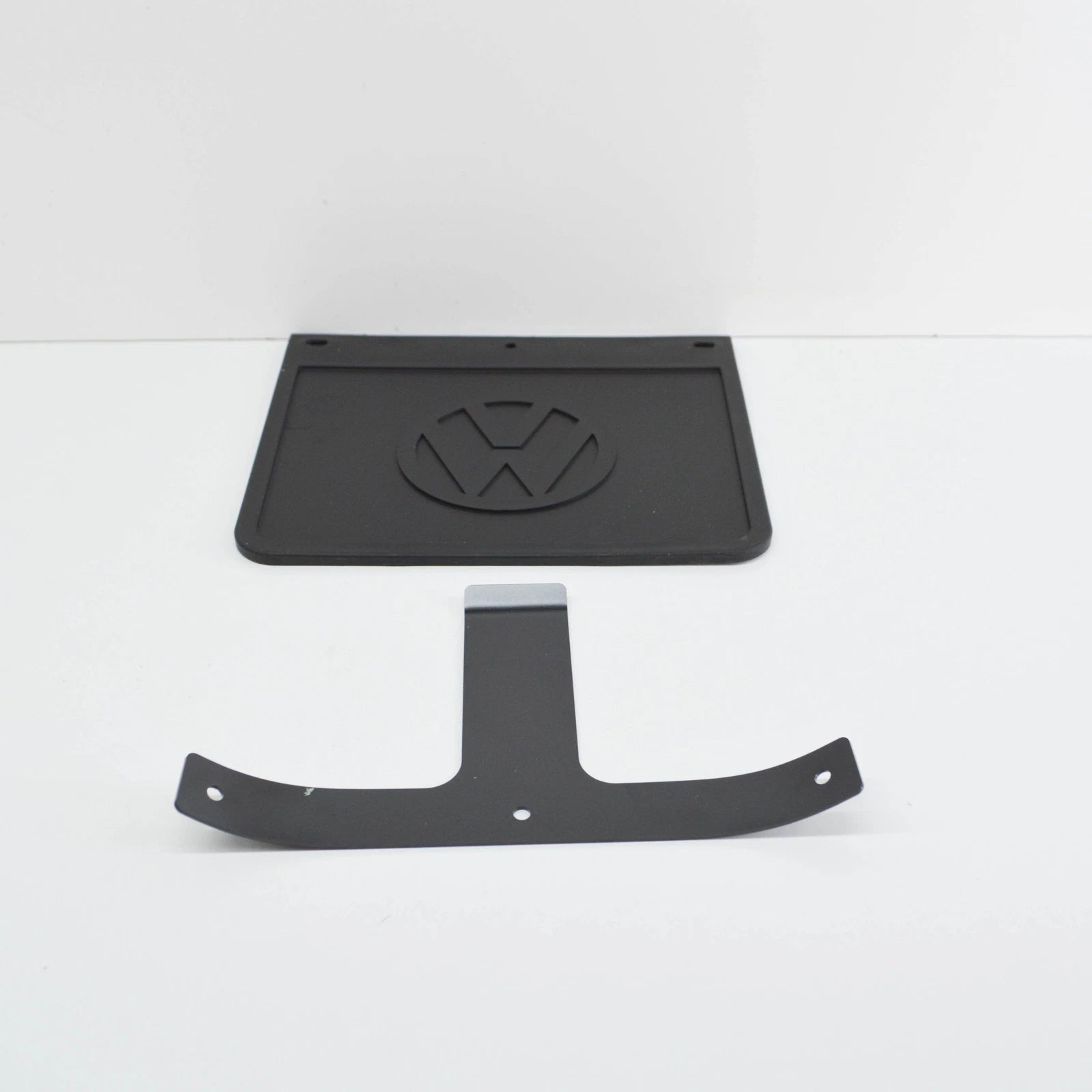 NEW VOLKSWAGEN TRANSPORTER T5 REAR LEFT MUD FLAP W/ BRACKET 7J0898811 ORIGINAL