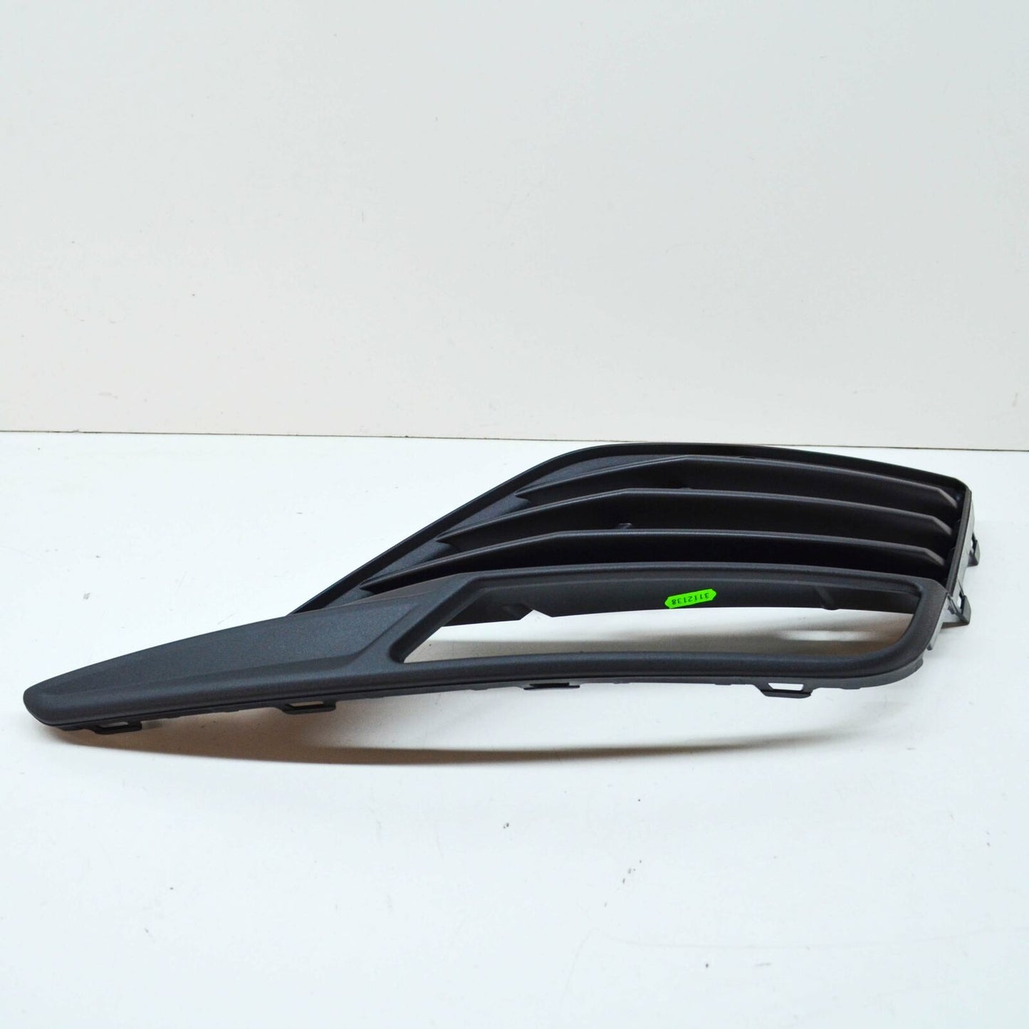 NEW SEAT LEON MK3 5F FRONT RIGHT FOG LIGHT GRILLE 5F0853666J9B9 ORIGINAL