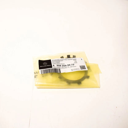 NEW MB SPRINTER W906 REAR WHEEL HUB OUTSIDE RETAINING PLATE A9063560073 ORIGINAL