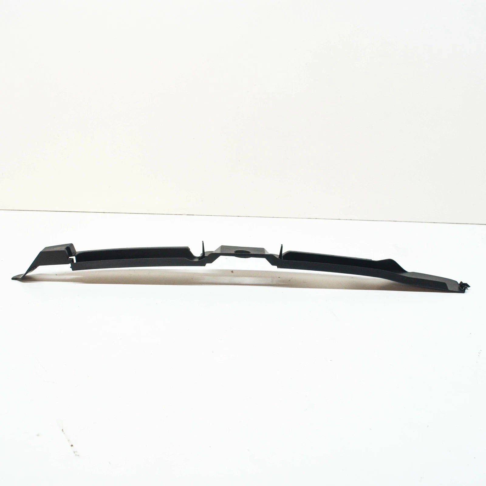 NEW VOLKSWAGEN TIGUAN AD FRONT LEFT FENDER WING END PLATE 5N0821111 ORIGINAL