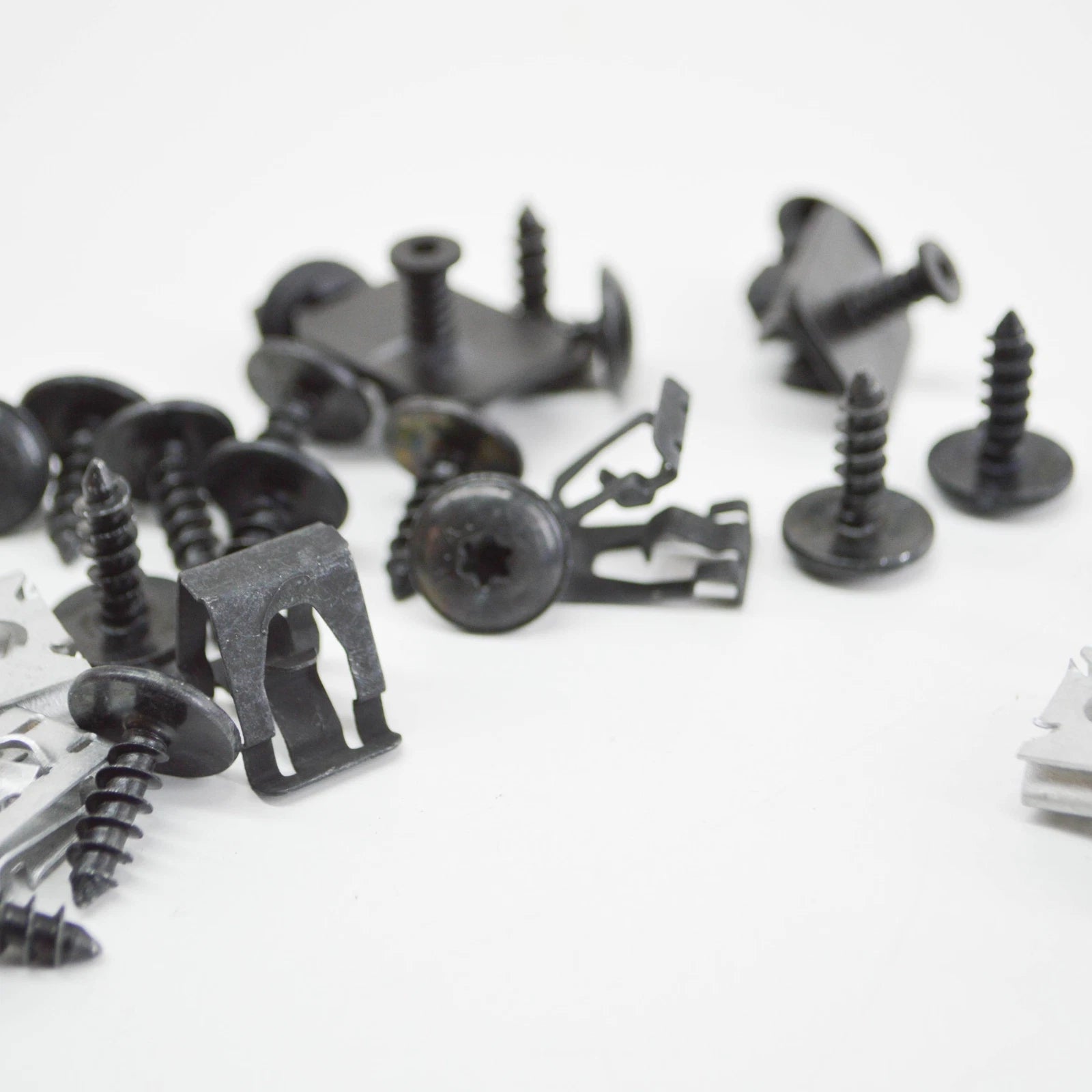 NEW VOLKSWAGEN CRAFTER SZ FRONT BUMPER FIXING REPAIR SET 7C0898623 ORIGINAL