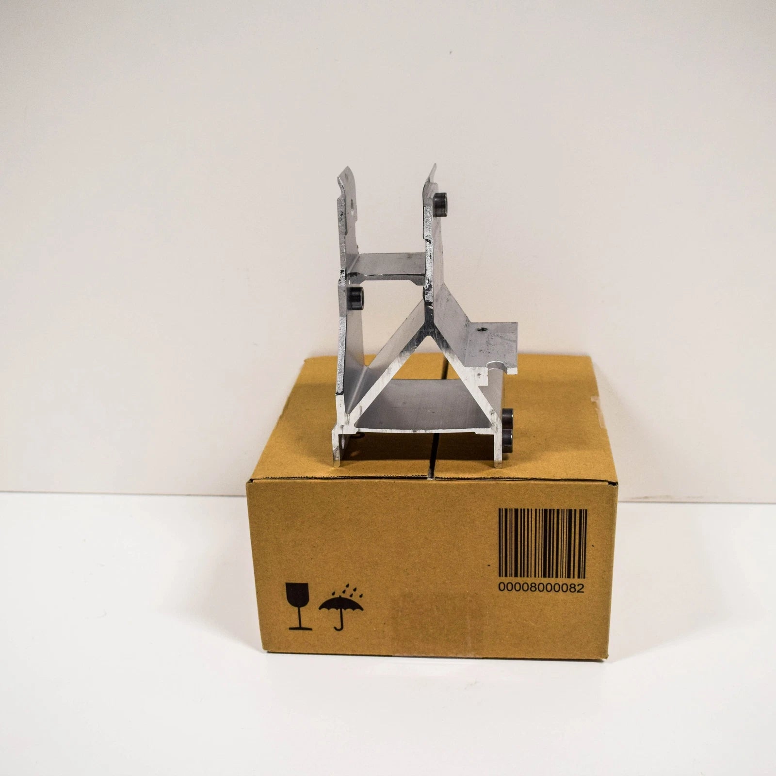 NEW BMW 7 G11 FRONT BUMPER LOWER CRASH BAR LEFT ADAPTER 51117357215 2016