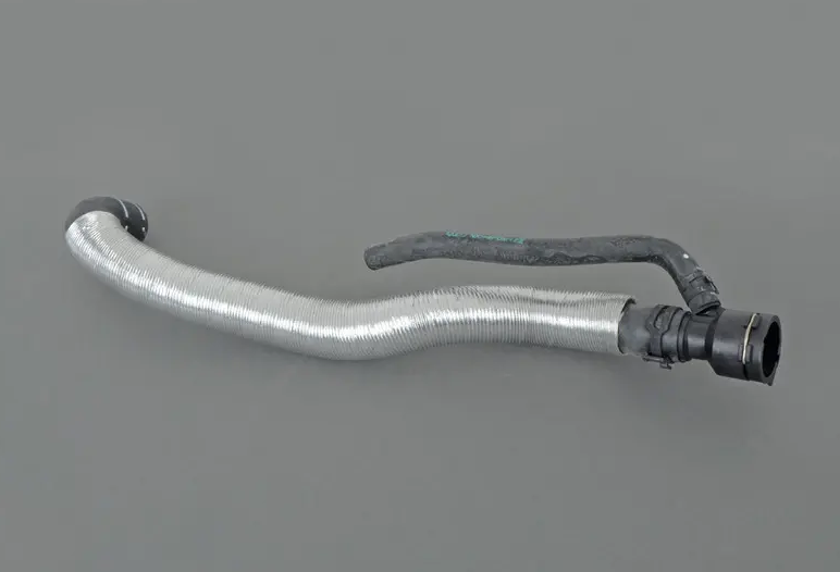NEW AUDI A3 8P ENGINE COOLANT HOSE 1K0122157HH ORIGINAL