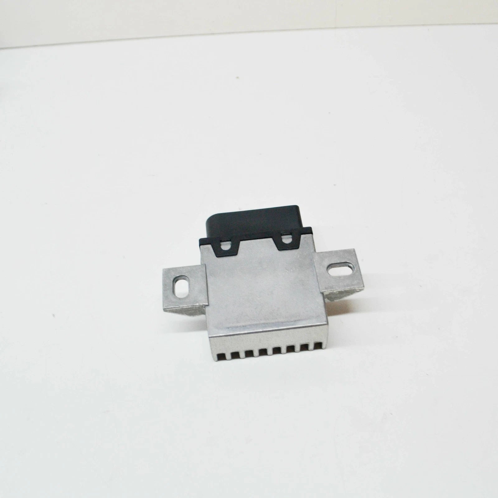 NEW AUDI Q7 4L FUEL PUMP CONTROL UNIT 4F1906093B ORIGINAL