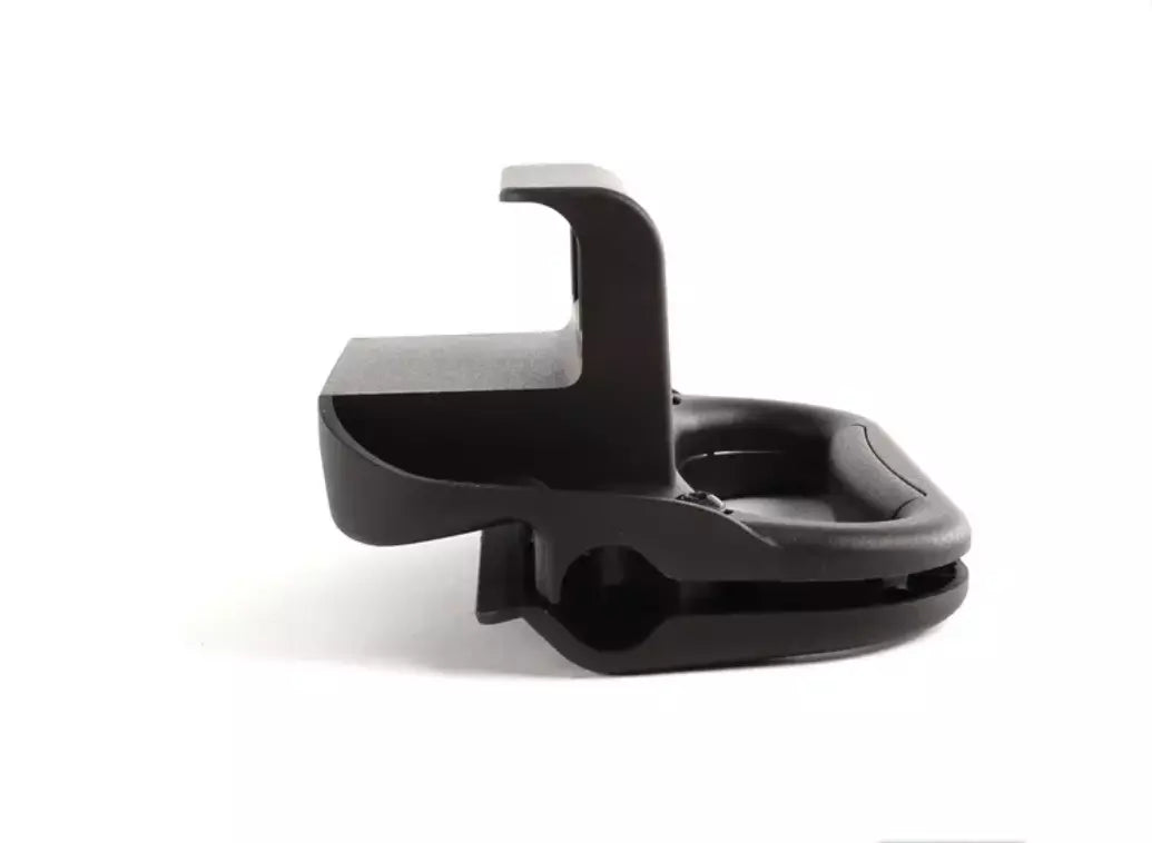 NEW BMW X3 E83 CARGO COMPARTMENT HANDLE 51473419534 3419534 ORIGINAL