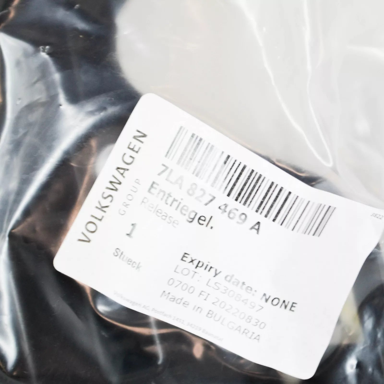 NEW VW CADDY MK4 WING DOOR RELEASE ELEMENT 7LA827469A