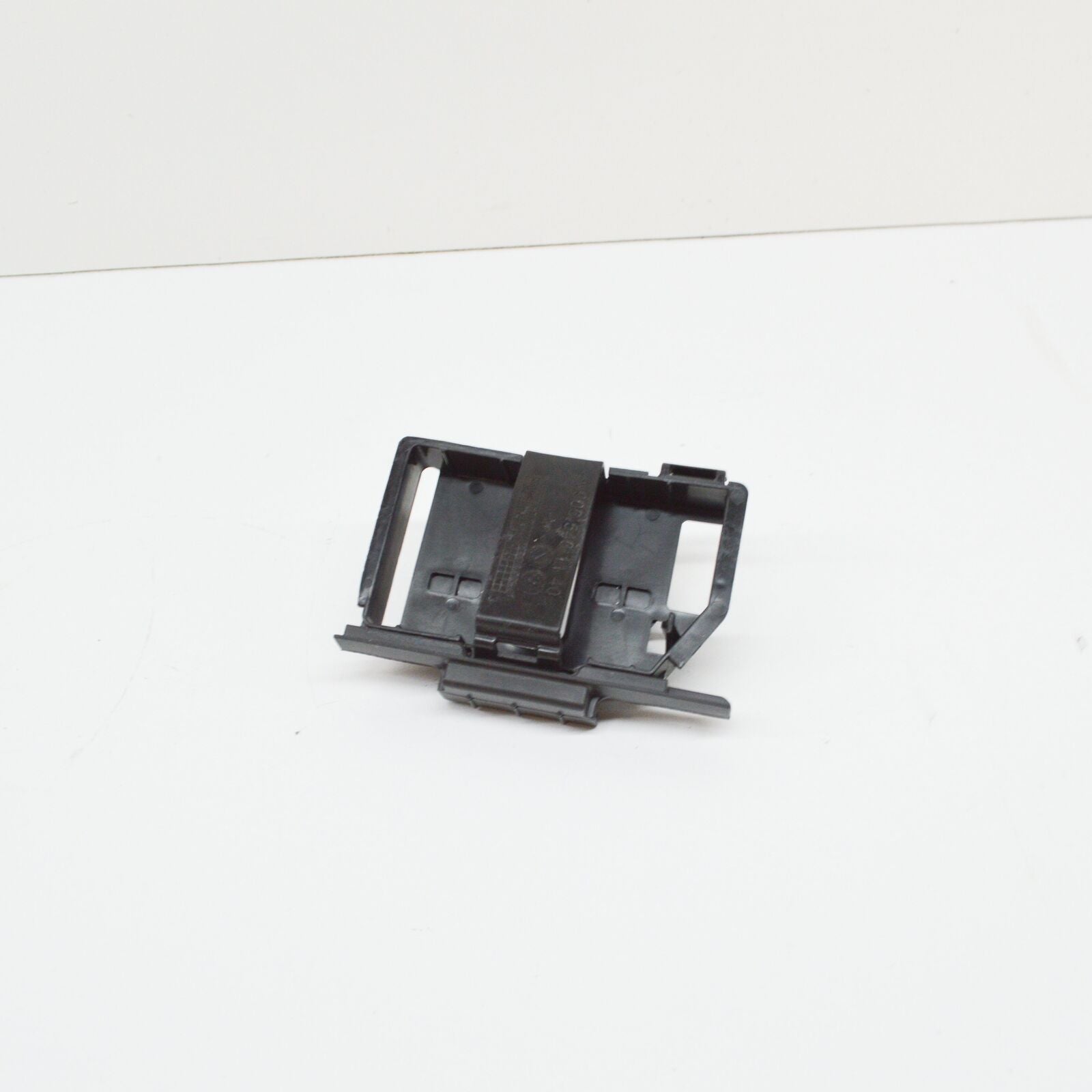 NEW MB SPRINTER 906 B-PILLAR LOWER BLIND SPOT ASSIST BRACKET A9065401140