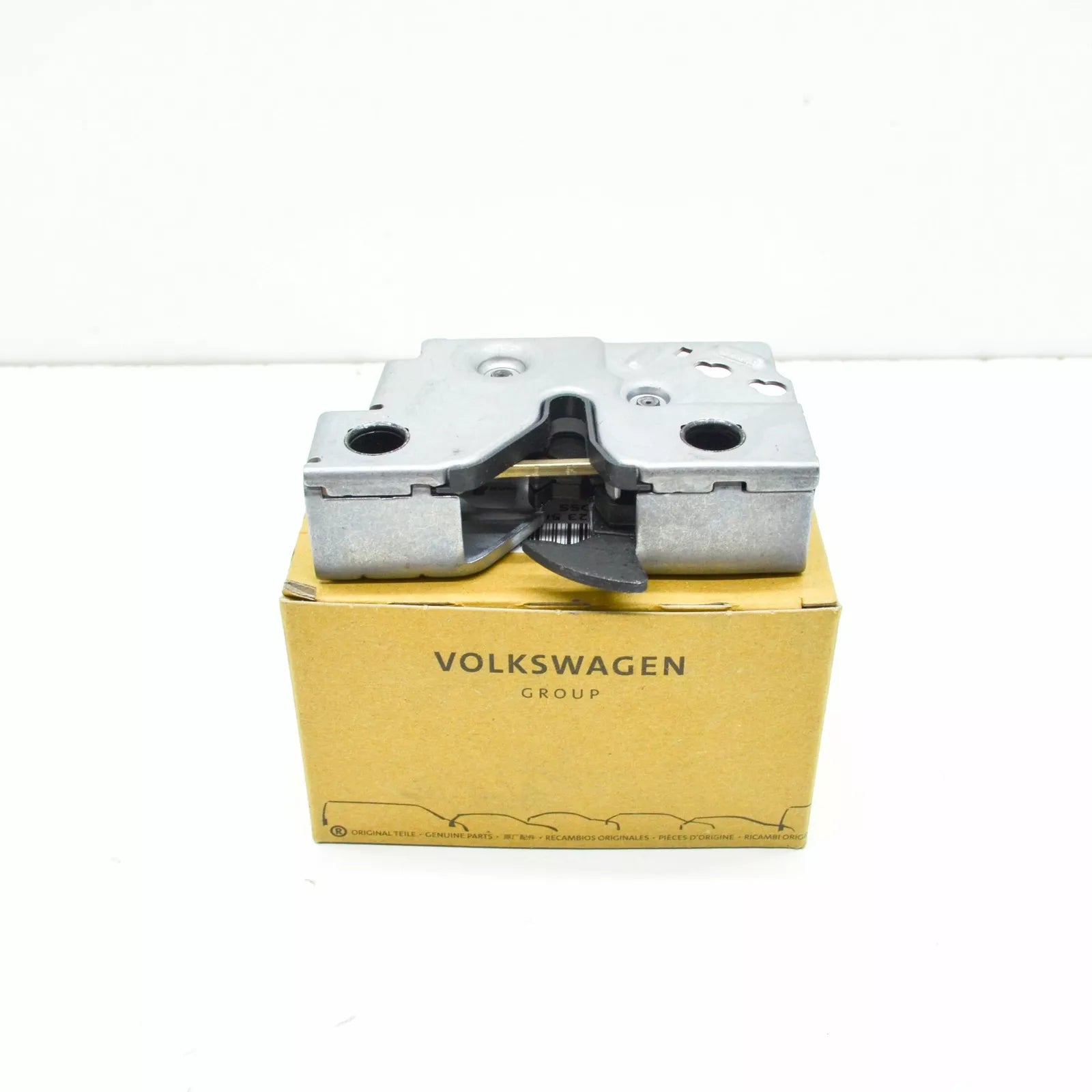 NEW VW BEETLE A5 FRONT BONNET HOOD LOCK LATCH LOWER PART 5C1823509H ORIGINAL