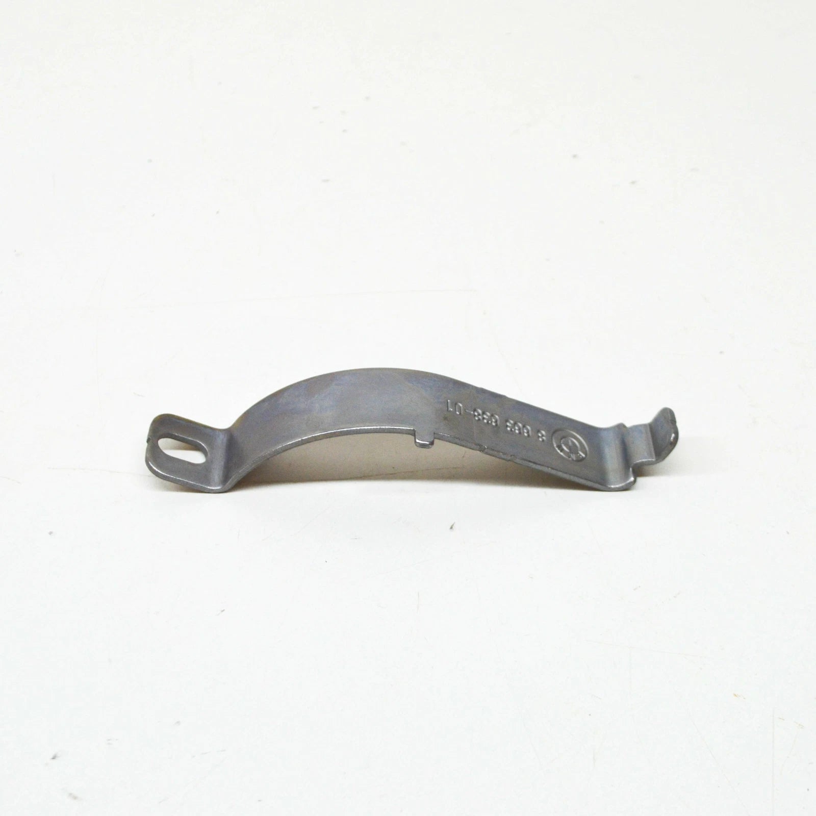 NEW BMW 1 F21 ENGINE WATER PUMP BRACKET 11518663638 8663638 ORIGINAL