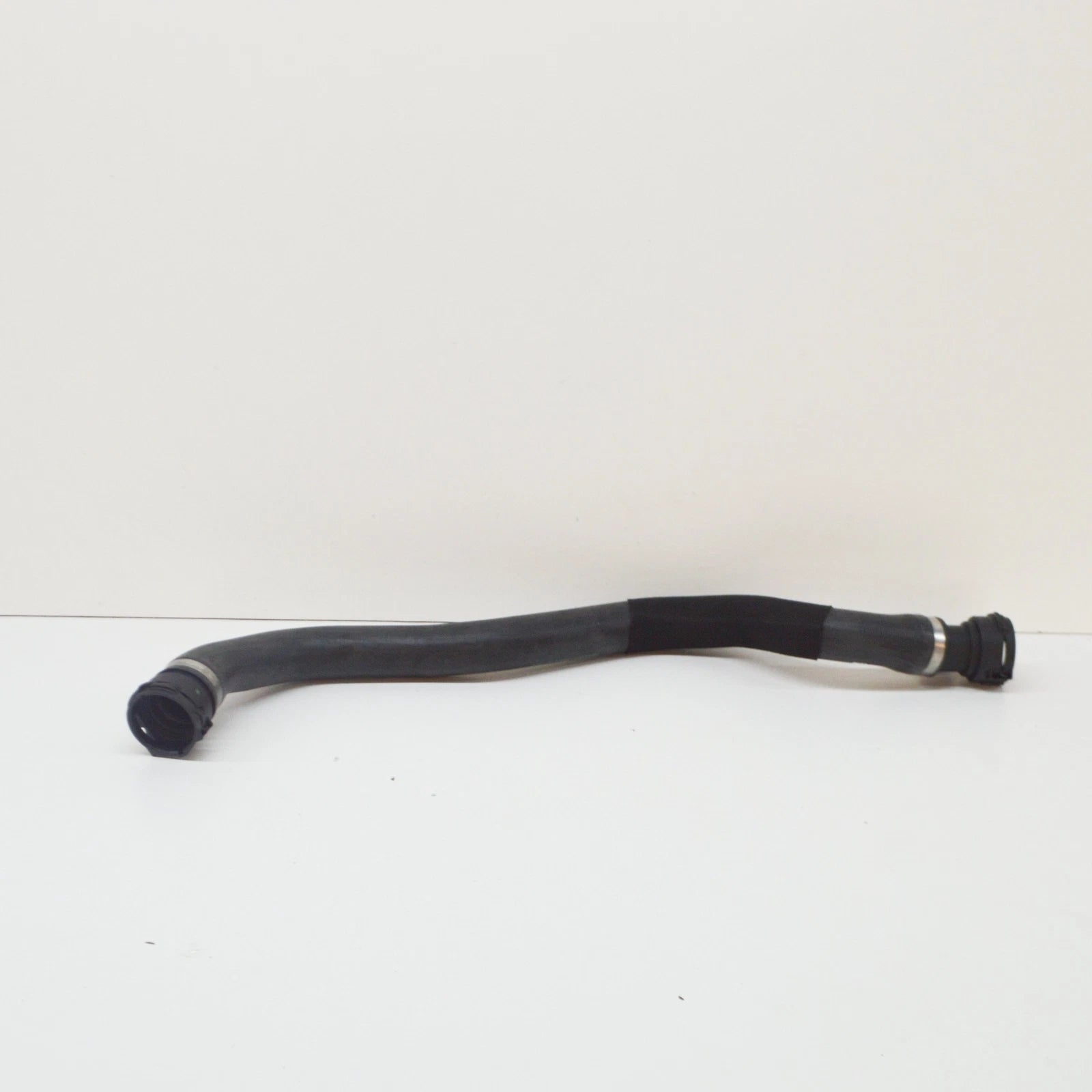NEW BMW 5 G30 RADIATOR-ENGINE HOSE 17128602871 ORIGINAL