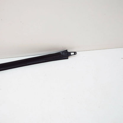 NEW MB A W177 FRONT WINDSHIELD RIGHT SIDE WATER DEFLECTOR A1776903000