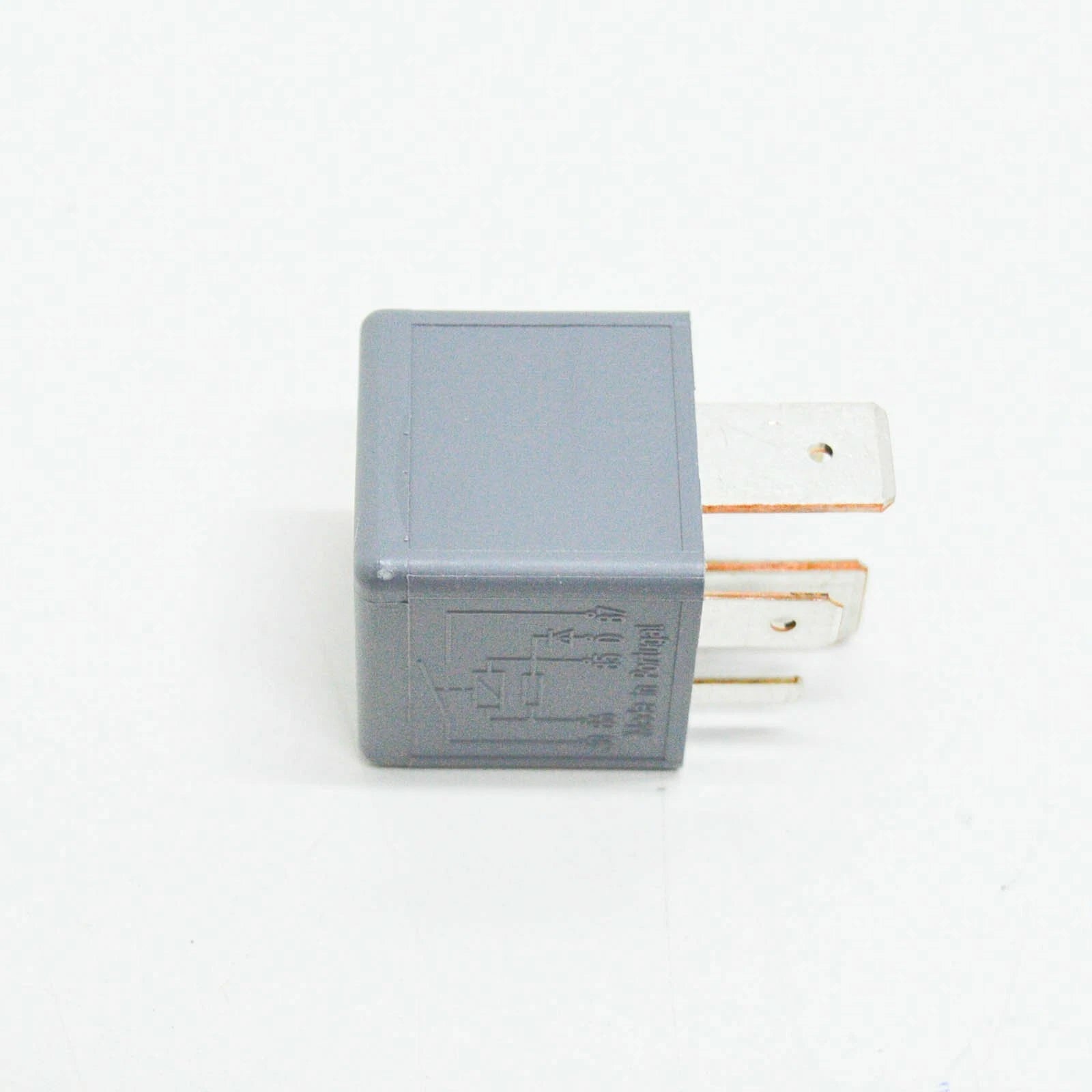 NEW AUDI A3 8P CONTACT CLOSE RELAY ENGINE CONTROL RELAY 1K0906381 ORIGINAL