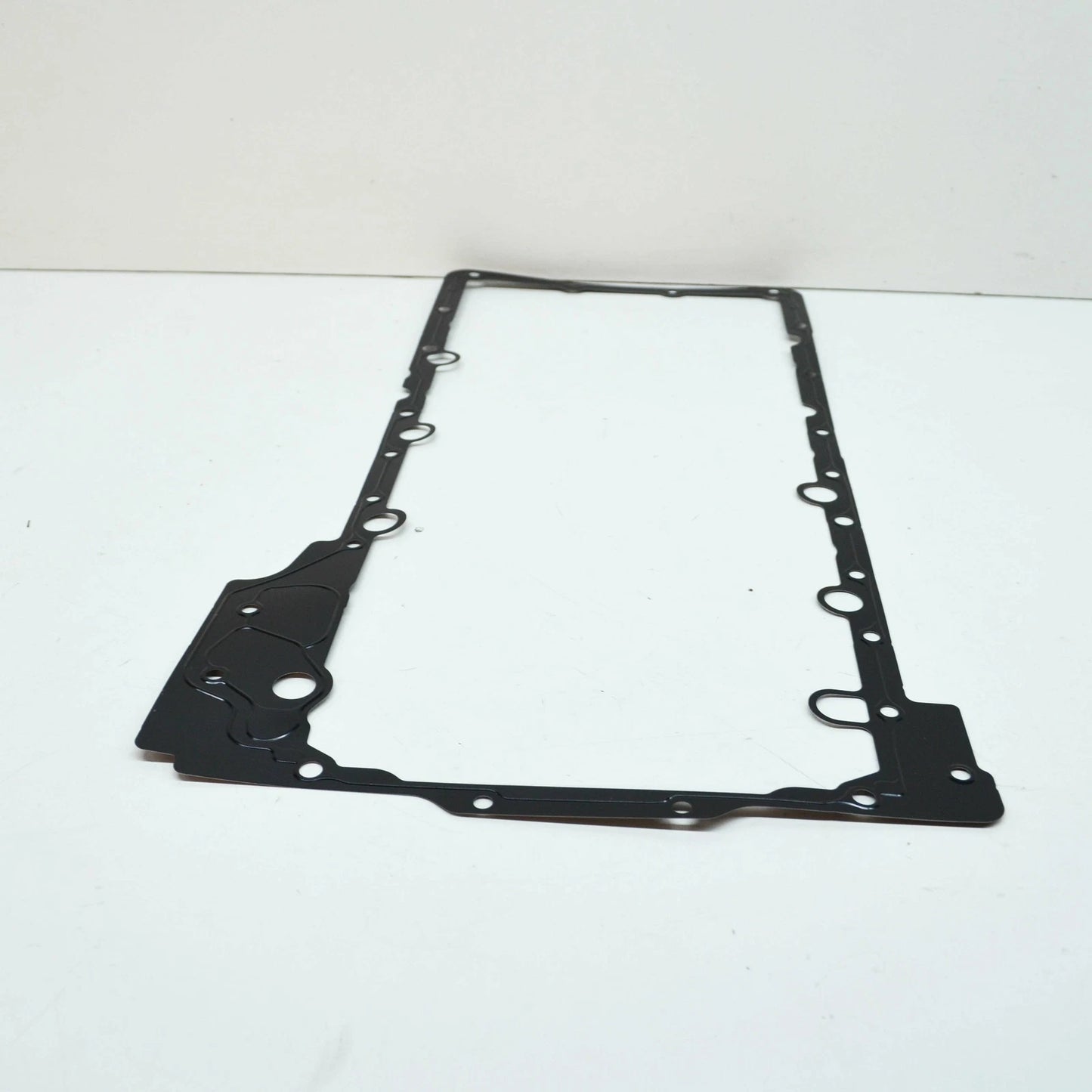 NEW BMW M5 F90 UPPER ENGINE OIL PAN GASKET 11137852273 ORIGINAL