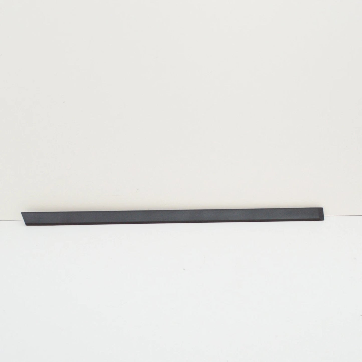 NEW BMW 5 E39 REAR RIGHT DOOR MOULDING 8159298 51138159298 ORIGINAL