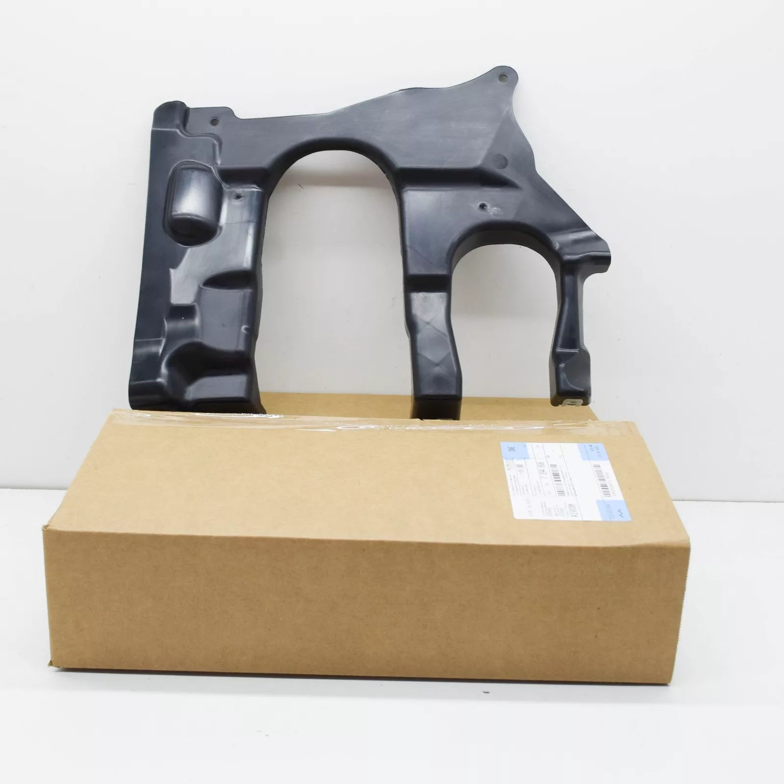 NEW BMW X3 G01 FRONT RIGHT STEERING COVER 51757394808 ORIGINAL