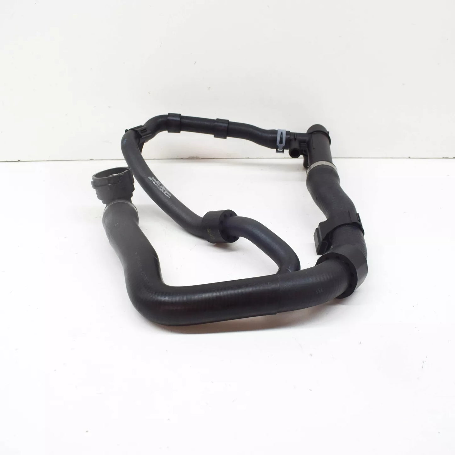 NEW VOLKSWAGEN TIGUAN AD1 COOLANT HOSE WITH RELEASE COUPLING 5QF122051AH