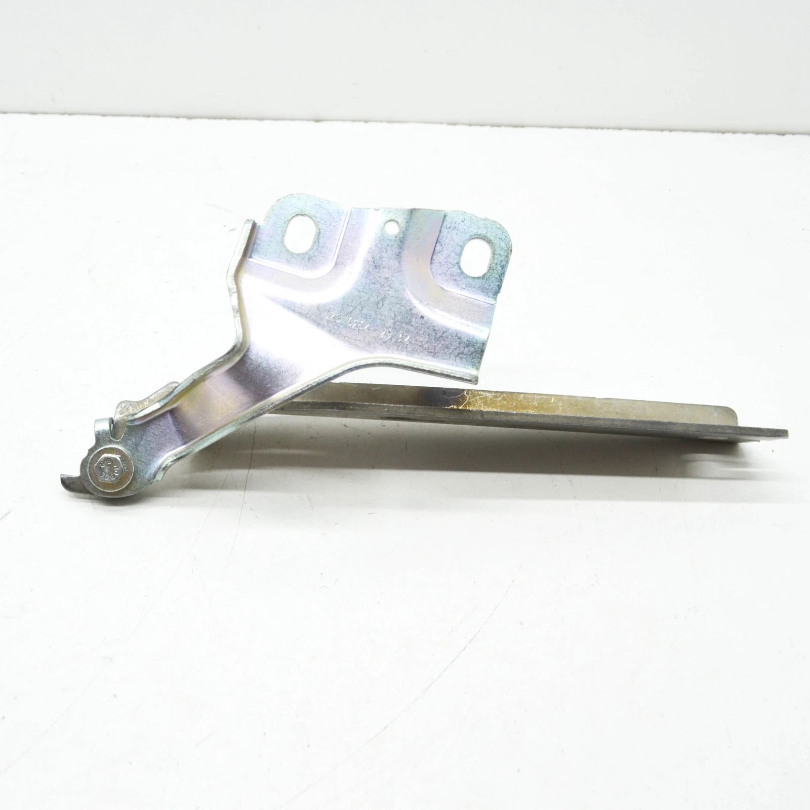 NEW AUDI A3 SPORTBACK 8YA FRONT RIGHT BONNET HOOD HINGE 8Y0823302B ORIGINAL