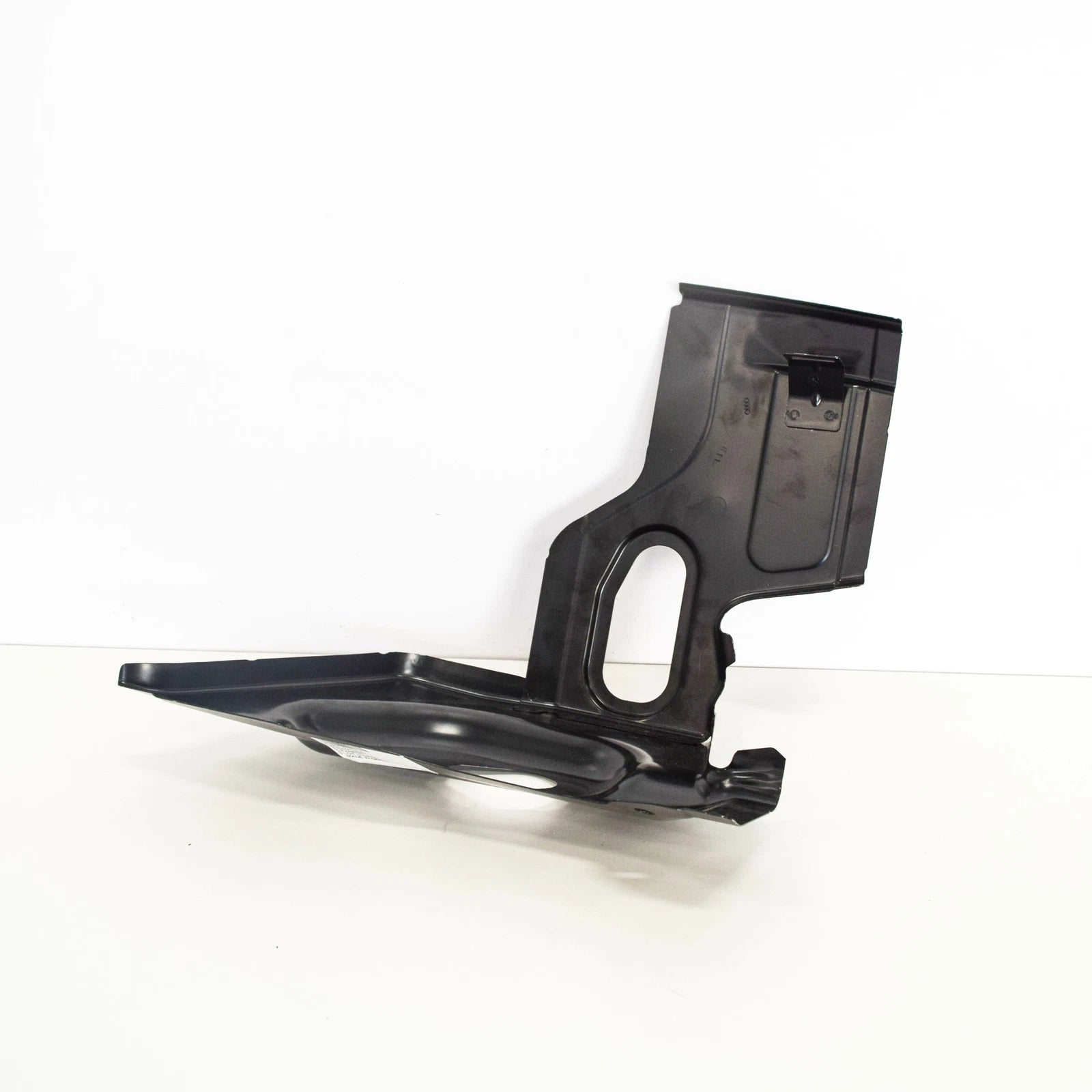 NEW AUDI Q5 8R REINFORCEMENT LOWER RIGHT COWL PANEL 8R0805276