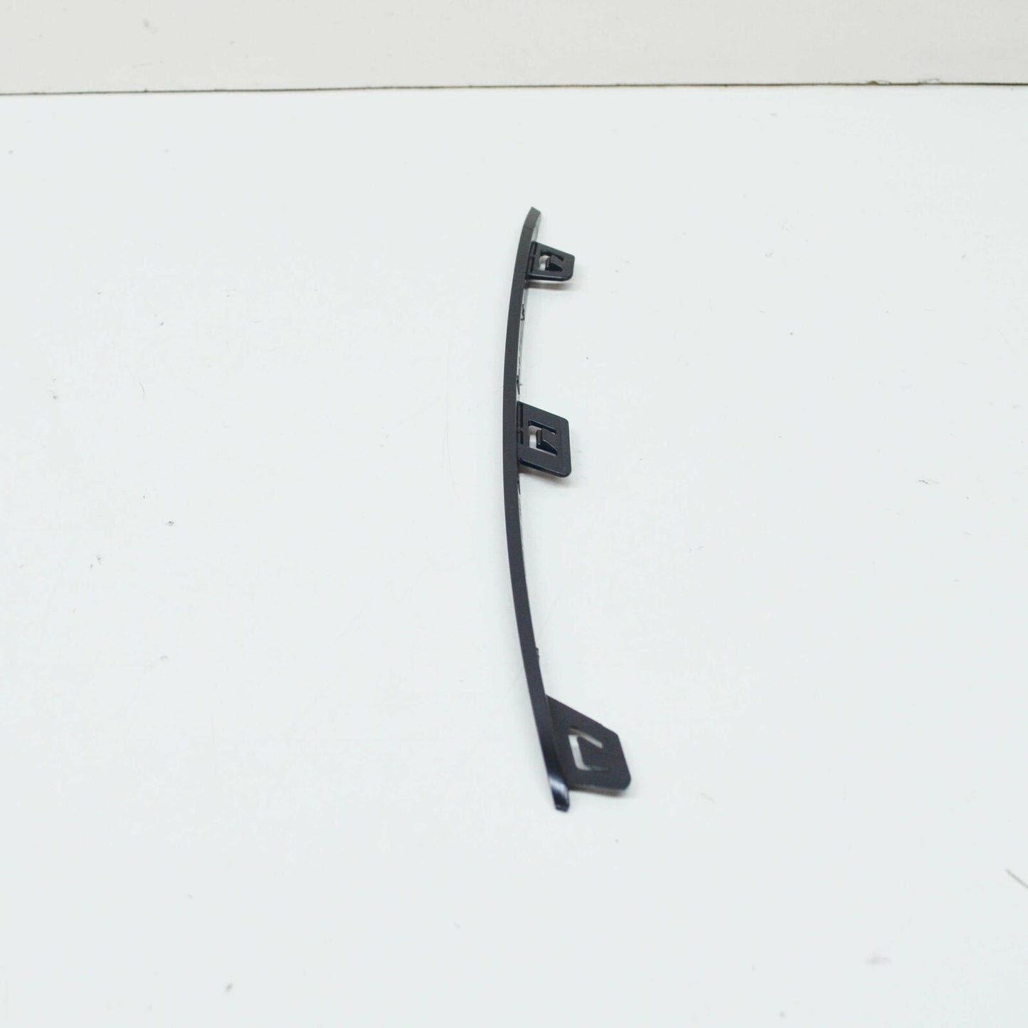 NEW AUDI A6 C8 FRONT BUMPER GRILLE LOWER INSERT MOLDING 4K08072329B9 ORIGINAL