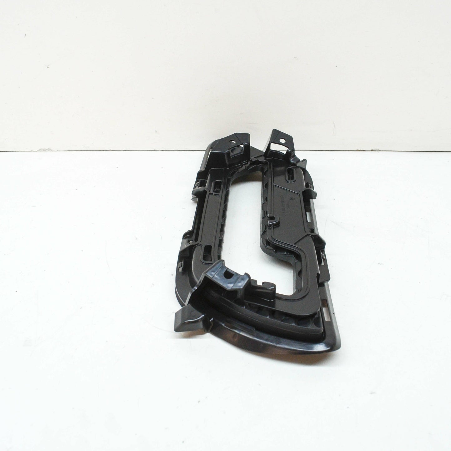 NEW MERCEDES-BENZ E C207 FRONT BUMPER LEFT GRILLE COVER A2078850353 ORIGINAL