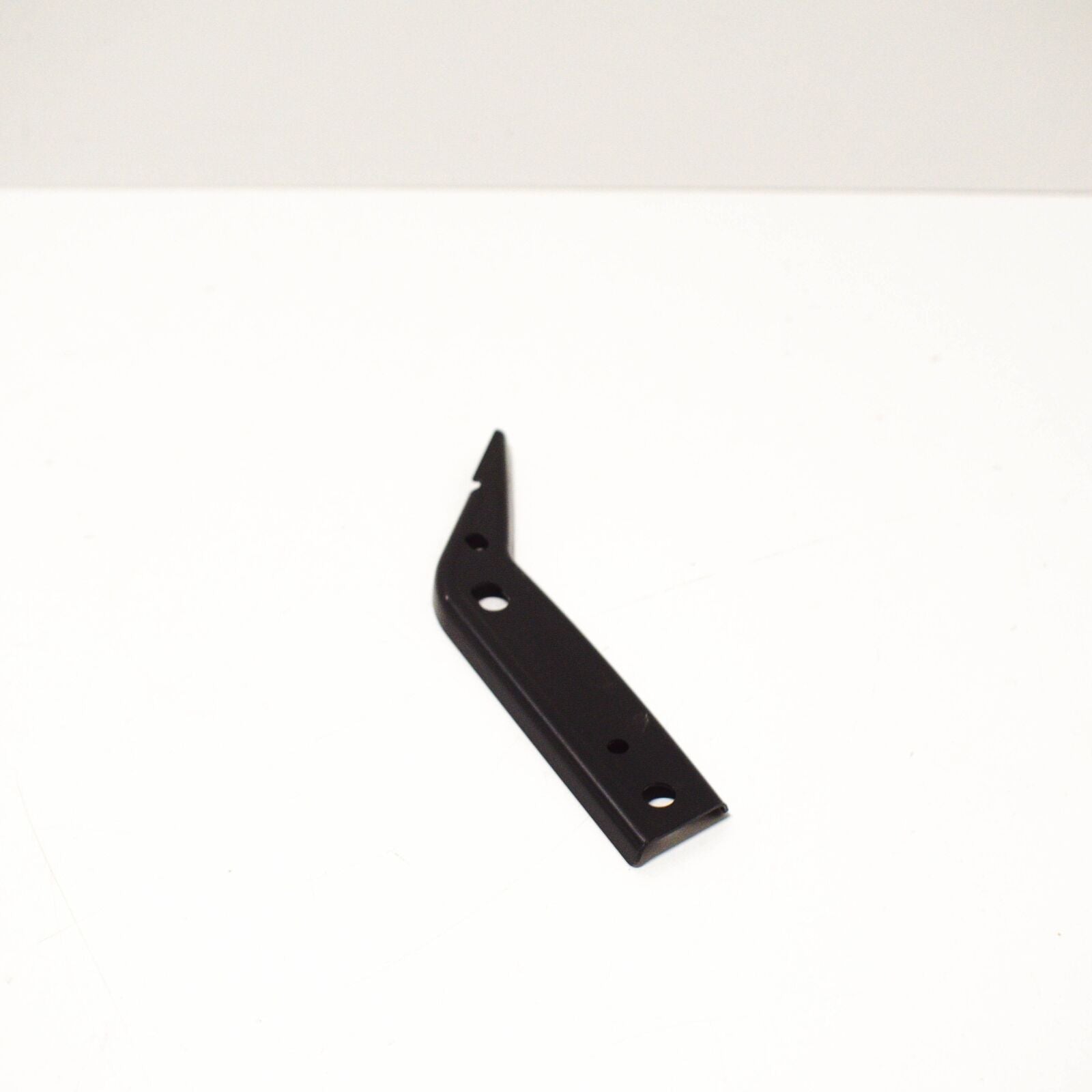 NEW MB C W204 AMG FRONT BUMPER RIGHT UPPER BRACKET RAIL A2048810606 ORIGINAL