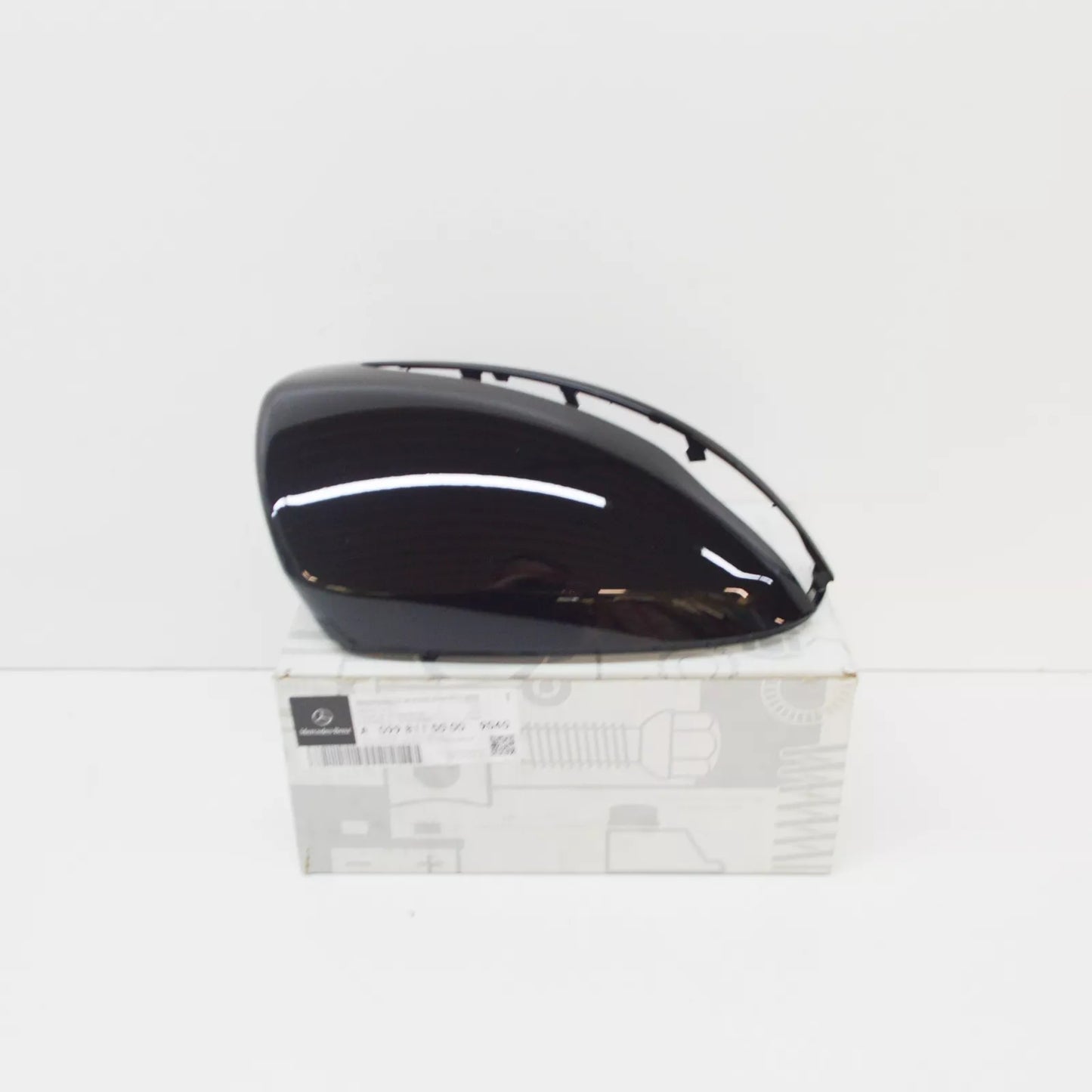 NEW MERCEDES-BENZ C W205 RIGHT WING MIRROR COVER LHD A09981150009040