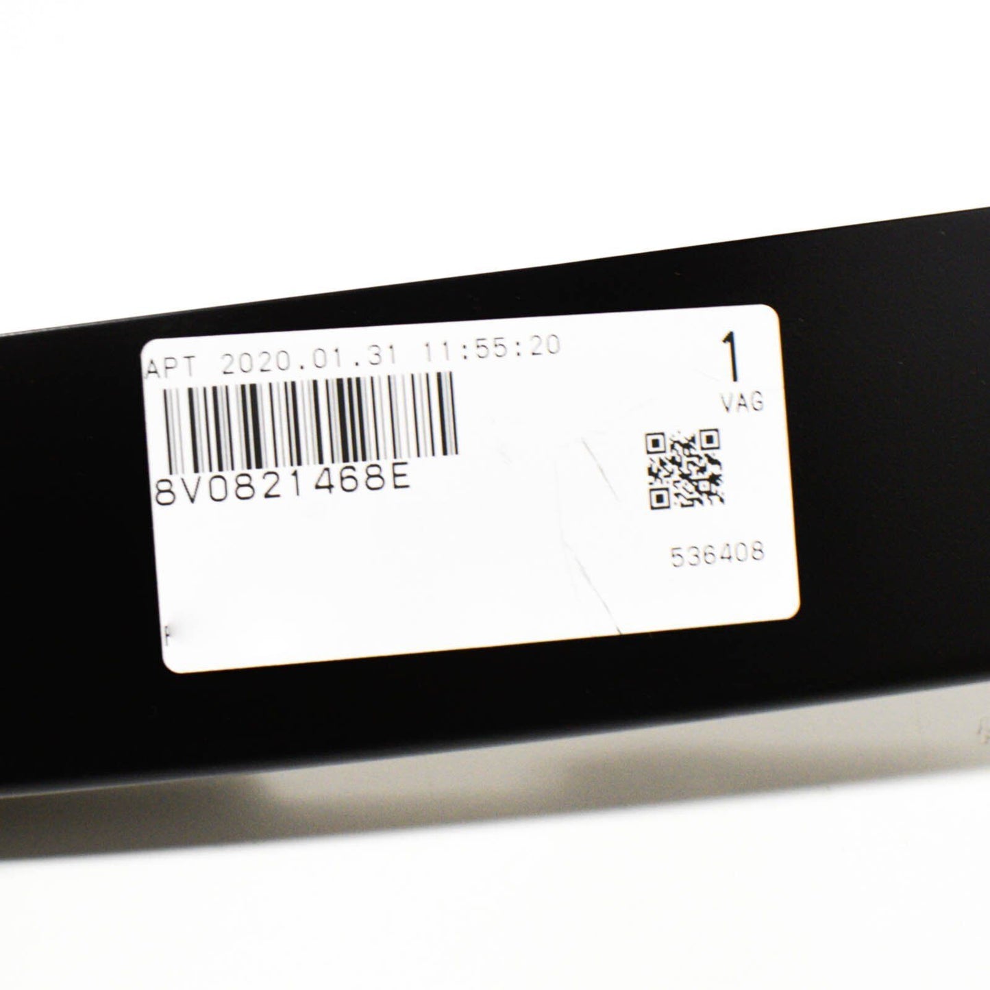 NEW AUDI A3 8V FRONT RIGHT FENDER MOUNTING BRACKET 8V0821468E ORIGINAL